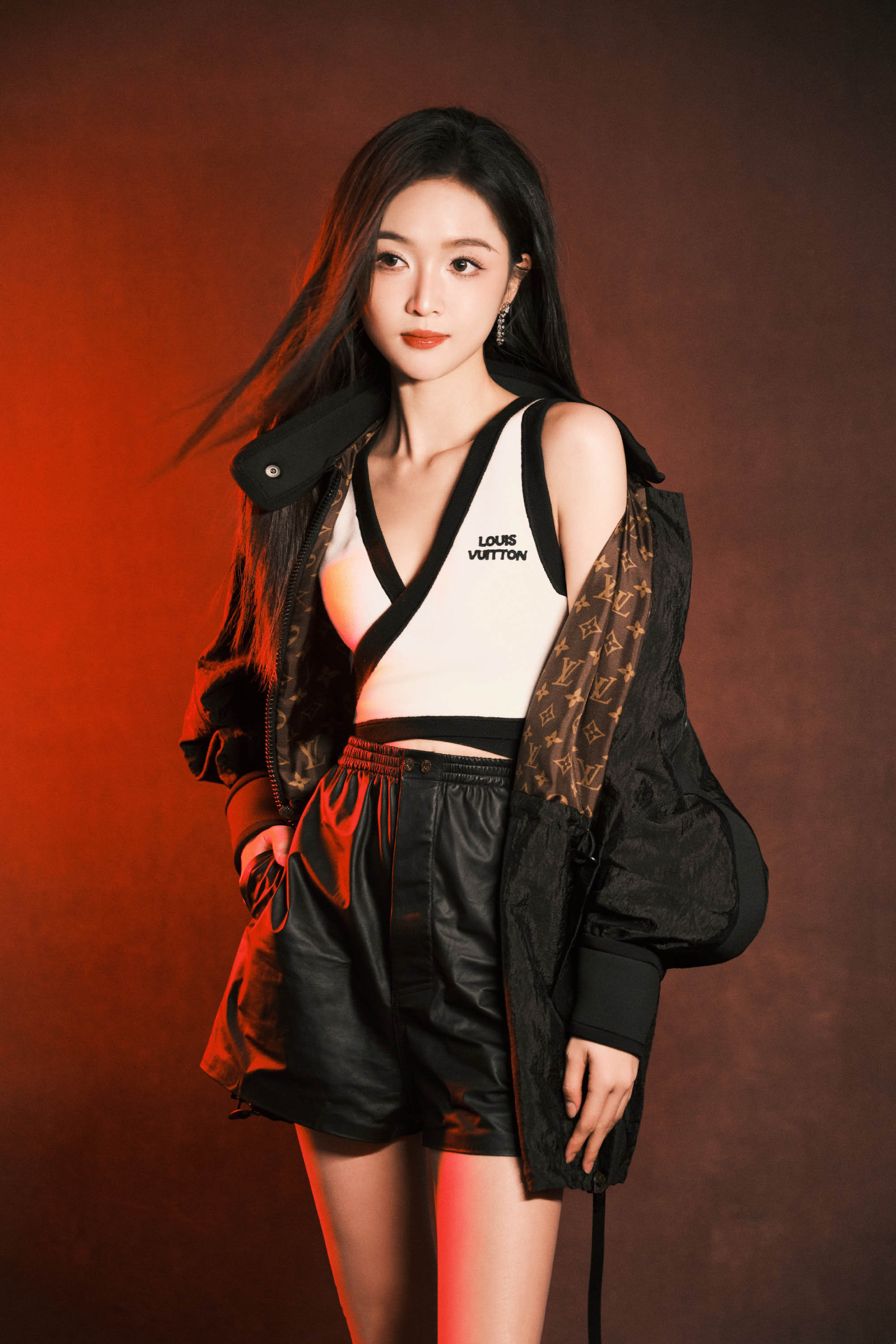 图片[5]-二次元COS分享[明星写真]吴宣仪洋溢着满满的活力与元气，散发着令人心动不已的独特魅力。-二次元COS分享次元吧