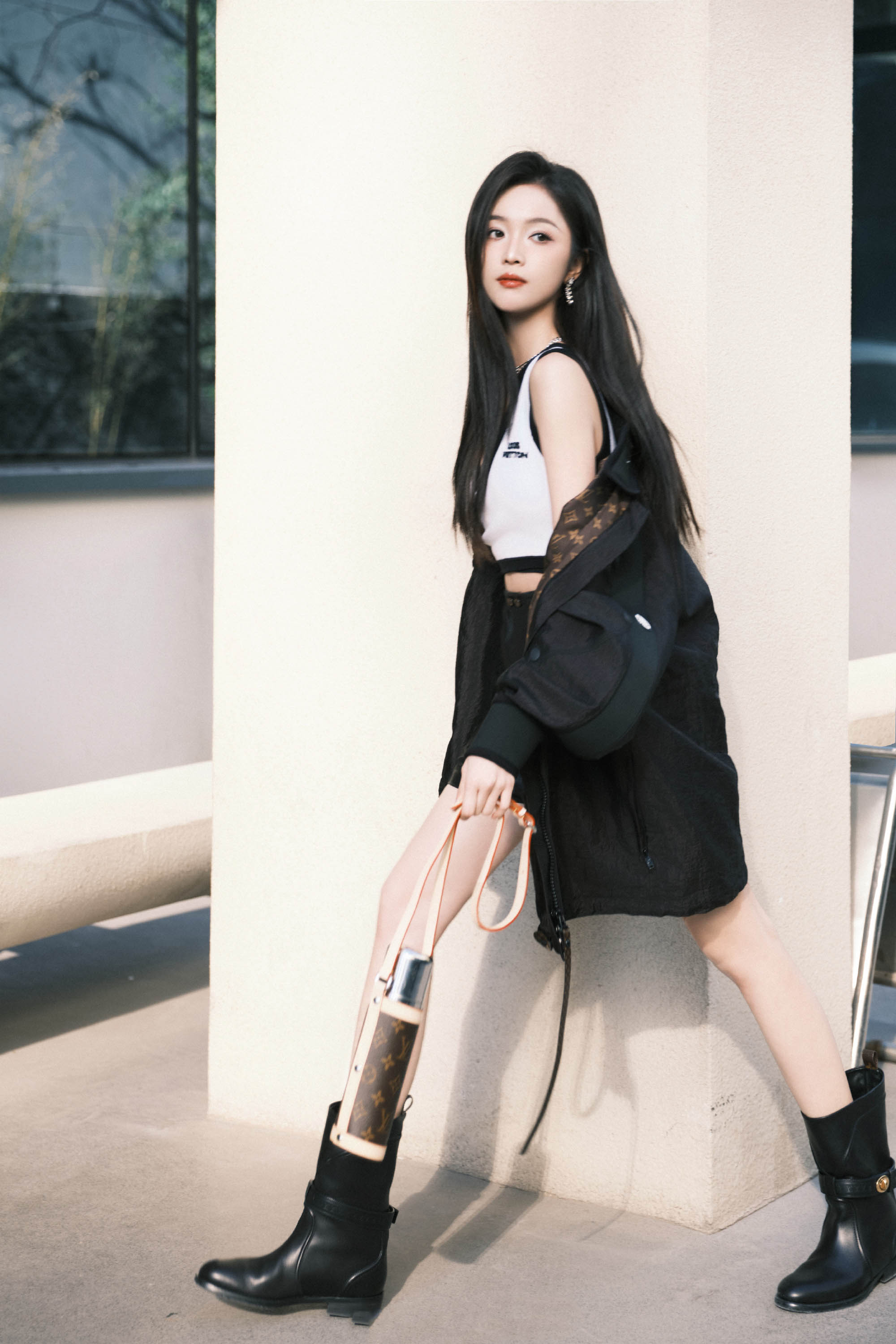 图片[2]-二次元COS分享[明星写真]吴宣仪洋溢着满满的活力与元气，散发着令人心动不已的独特魅力。-二次元COS分享次元吧