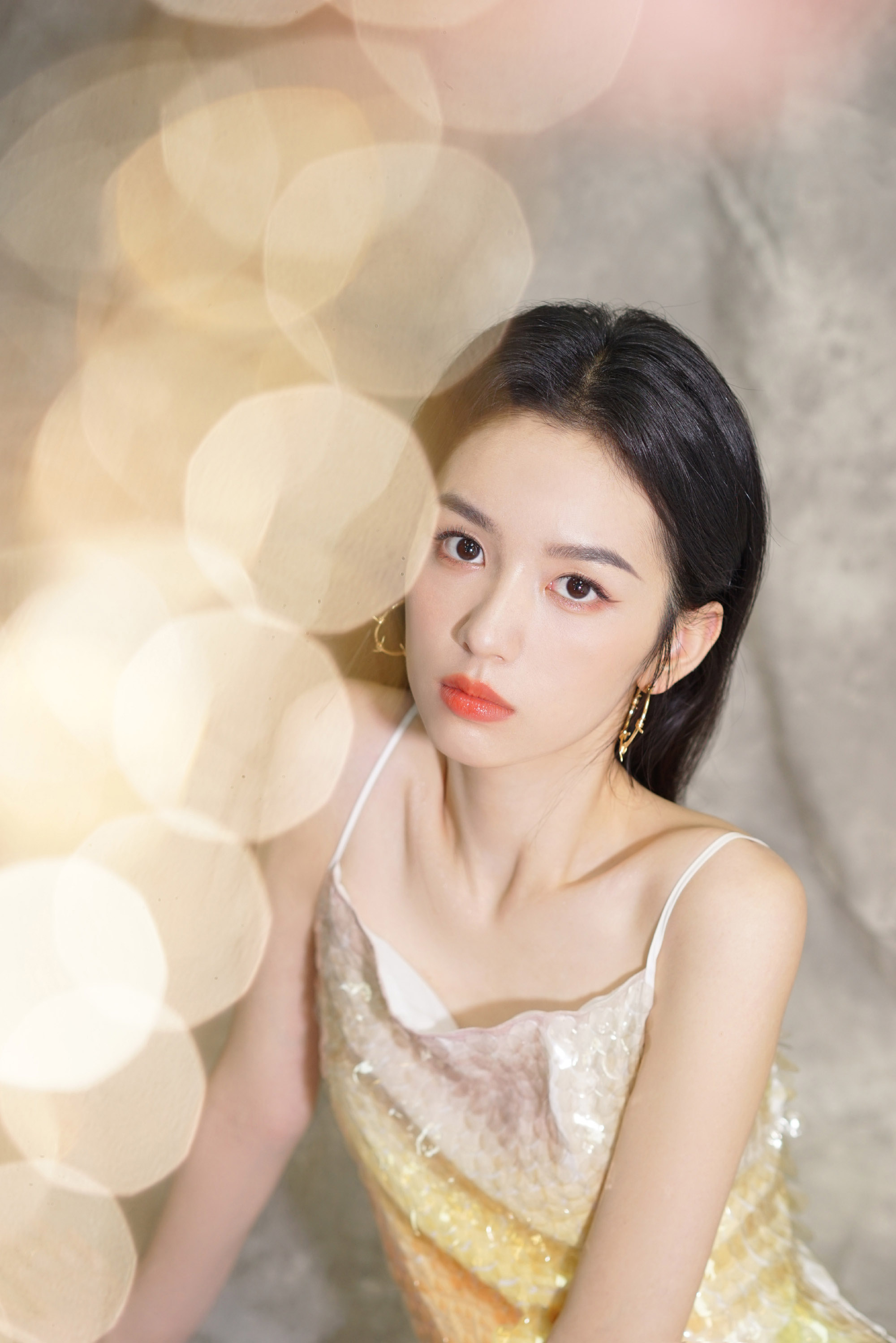 图片[6]-二次元COS分享[明星写真]周也拍摄的绝美写真，尽显靓丽风采。-二次元COS分享次元吧