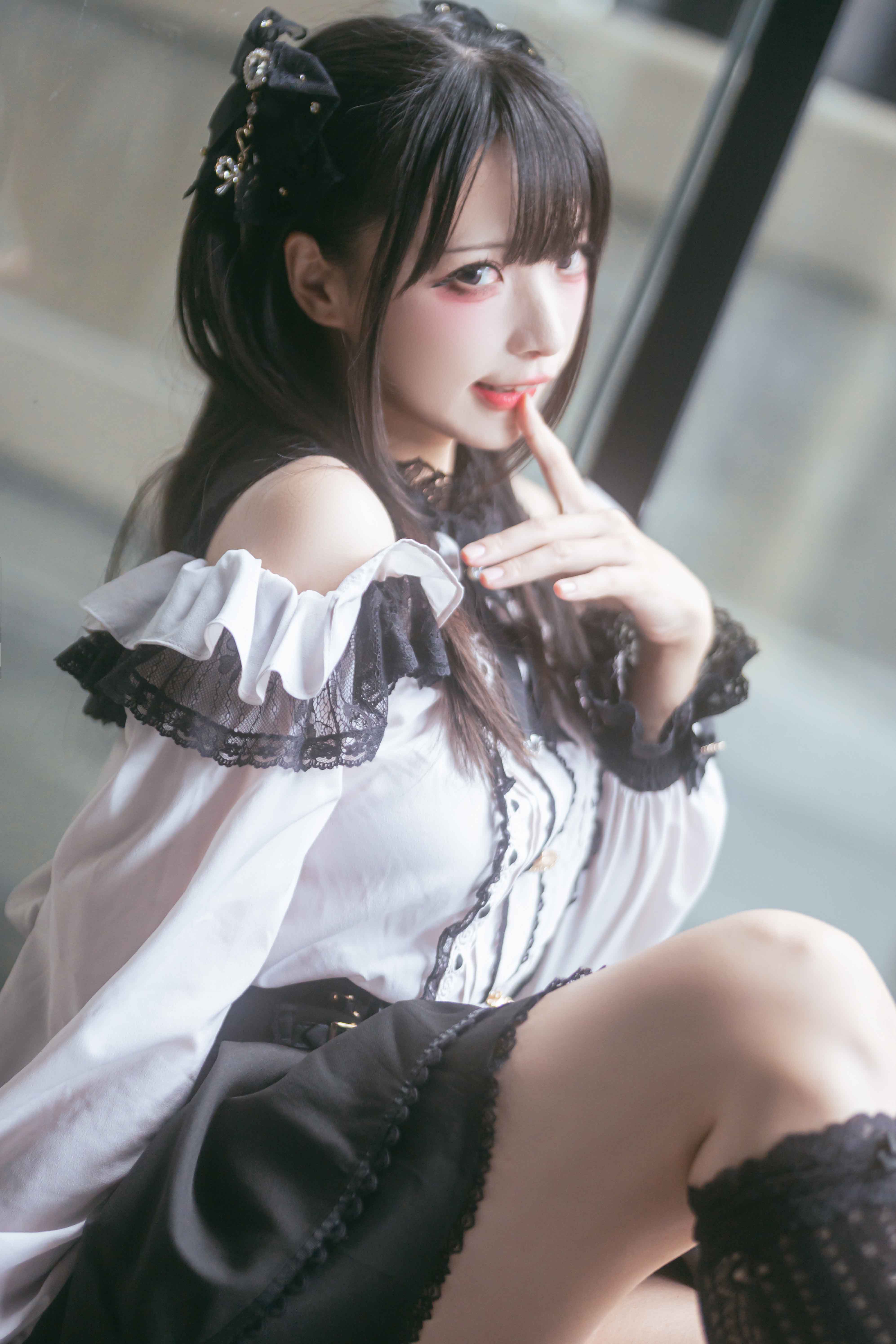 图片[1]-二次元COS分享[COSplay]地雷系穿搭 – 那你跟我，会是同类吗？-二次元COS分享次元吧