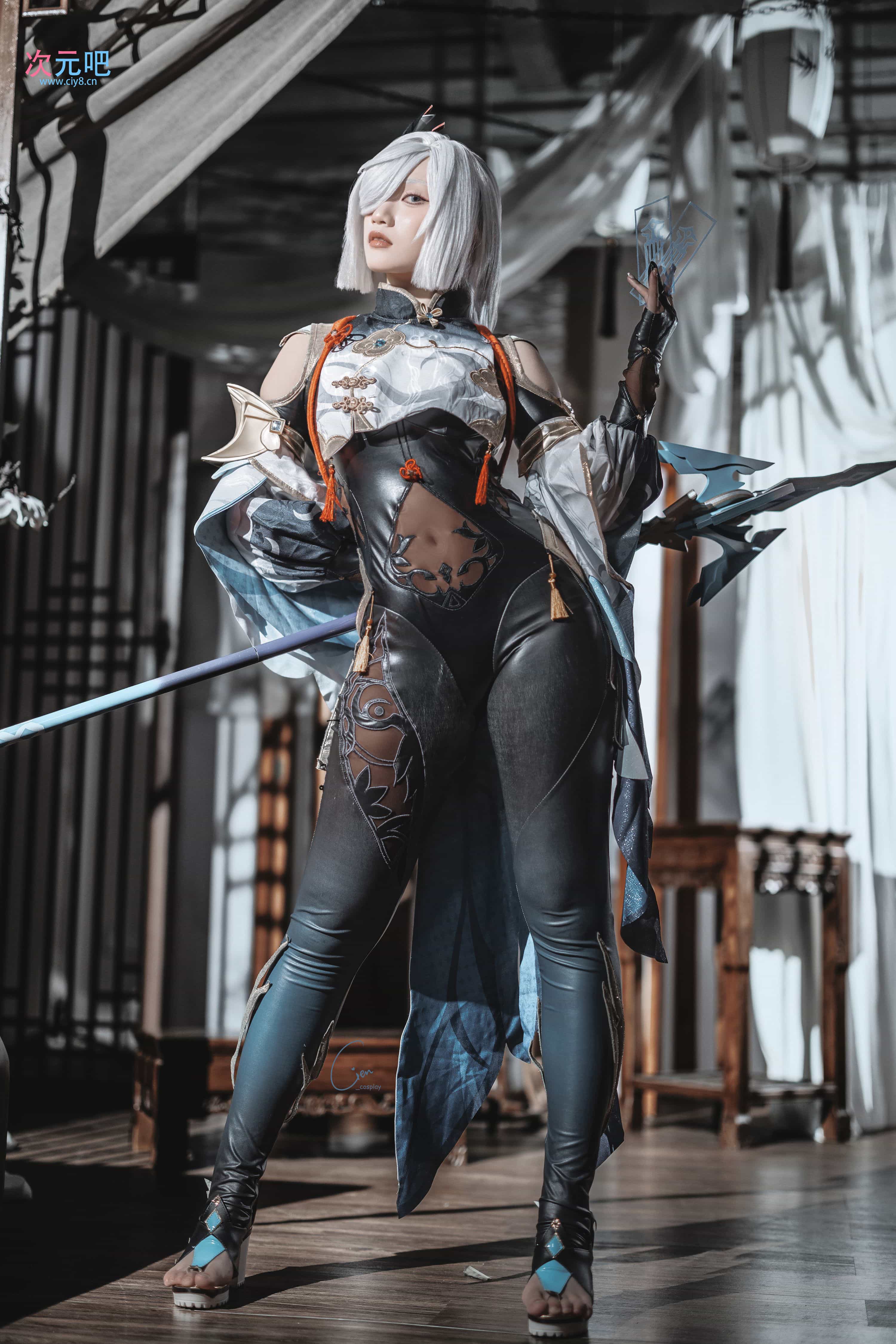 图片[1]-二次元COS分享Cien恩恩 – 原神 申鹤-二次元COS分享次元吧