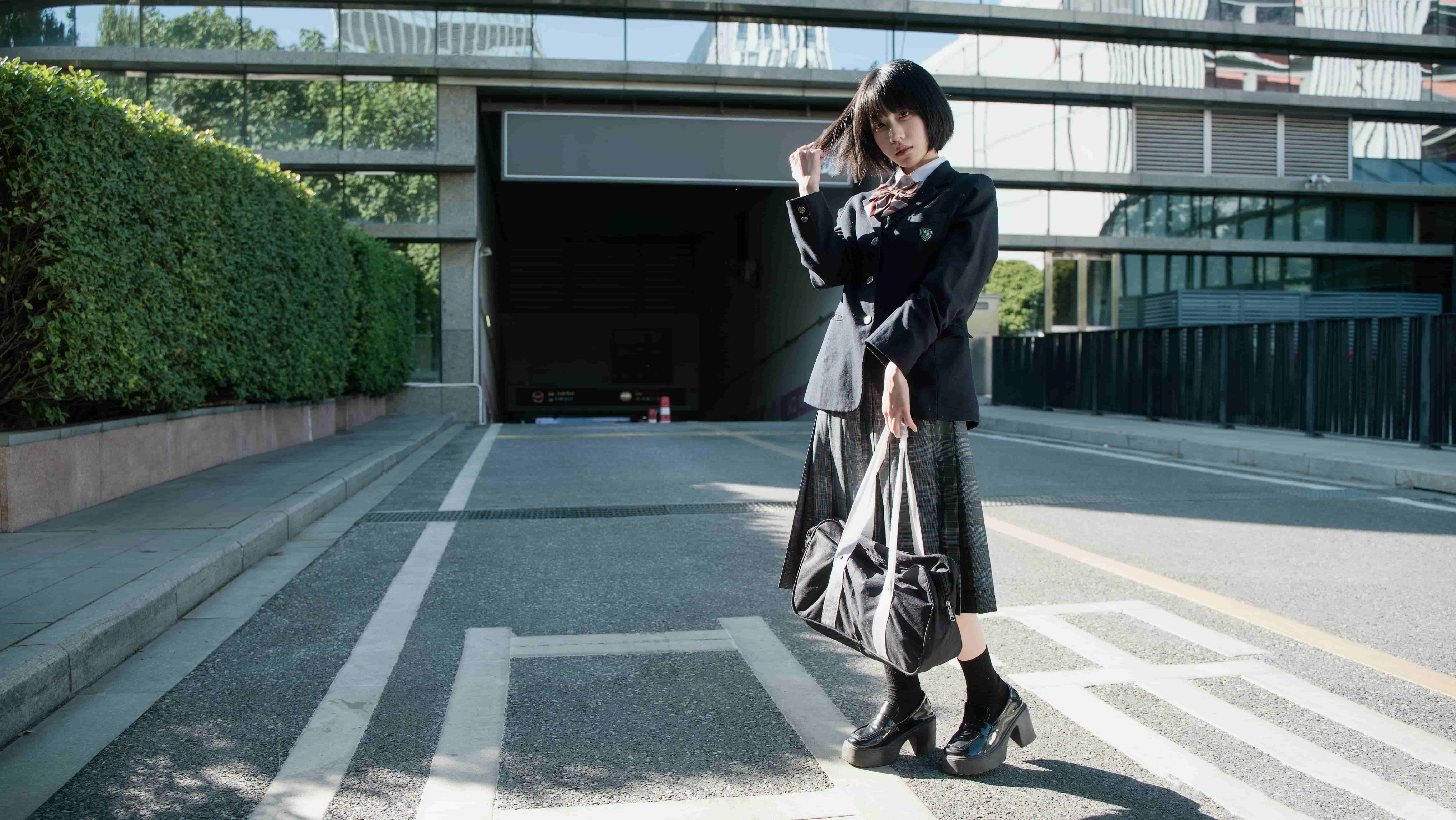 图片[4]-二次元COS分享[JK]阳光少女-校服倩影静候于K5楼下停车场-二次元COS分享次元吧