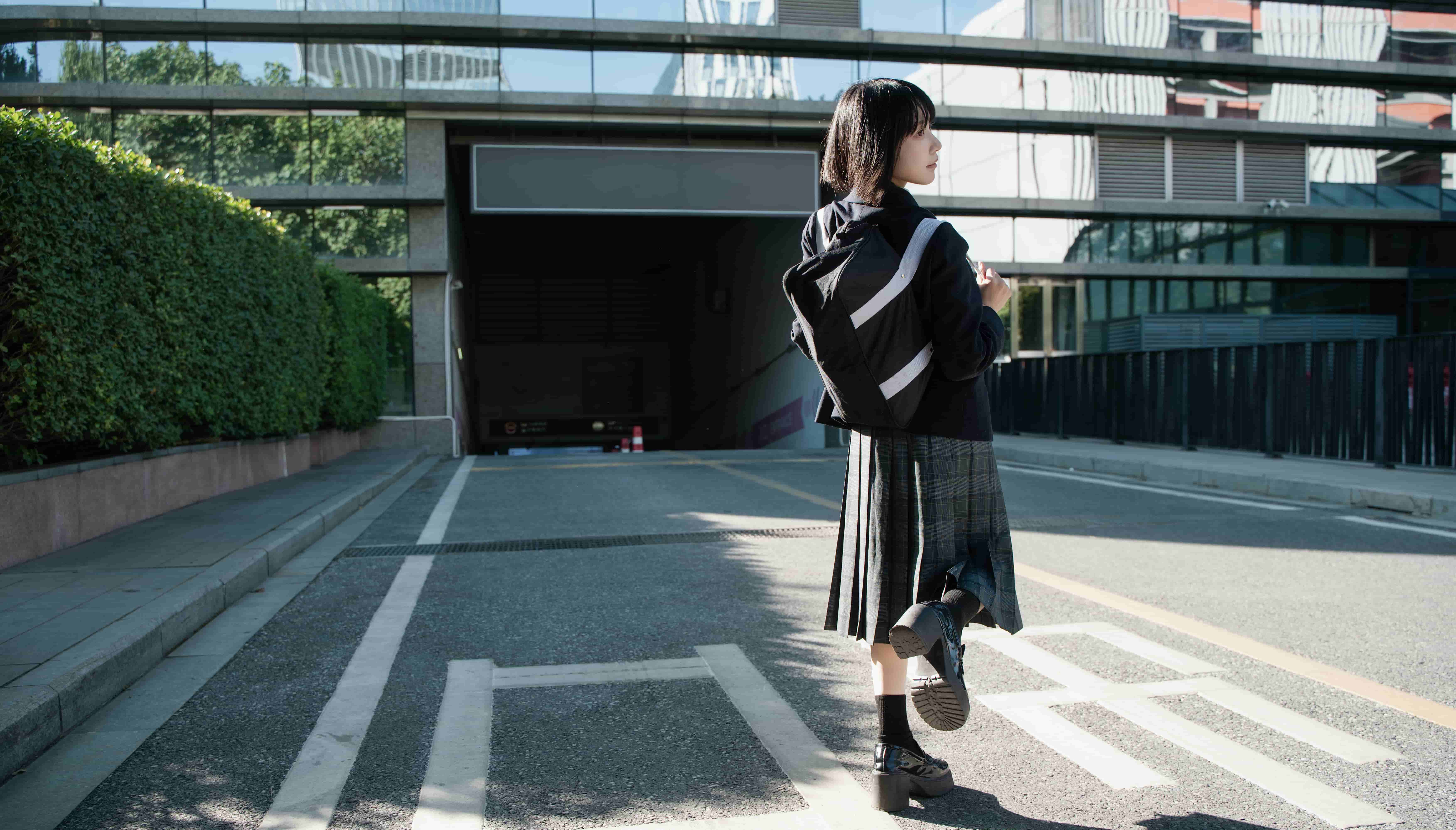 图片[8]-二次元COS分享[JK]阳光少女-校服倩影静候于K5楼下停车场-二次元COS分享次元吧