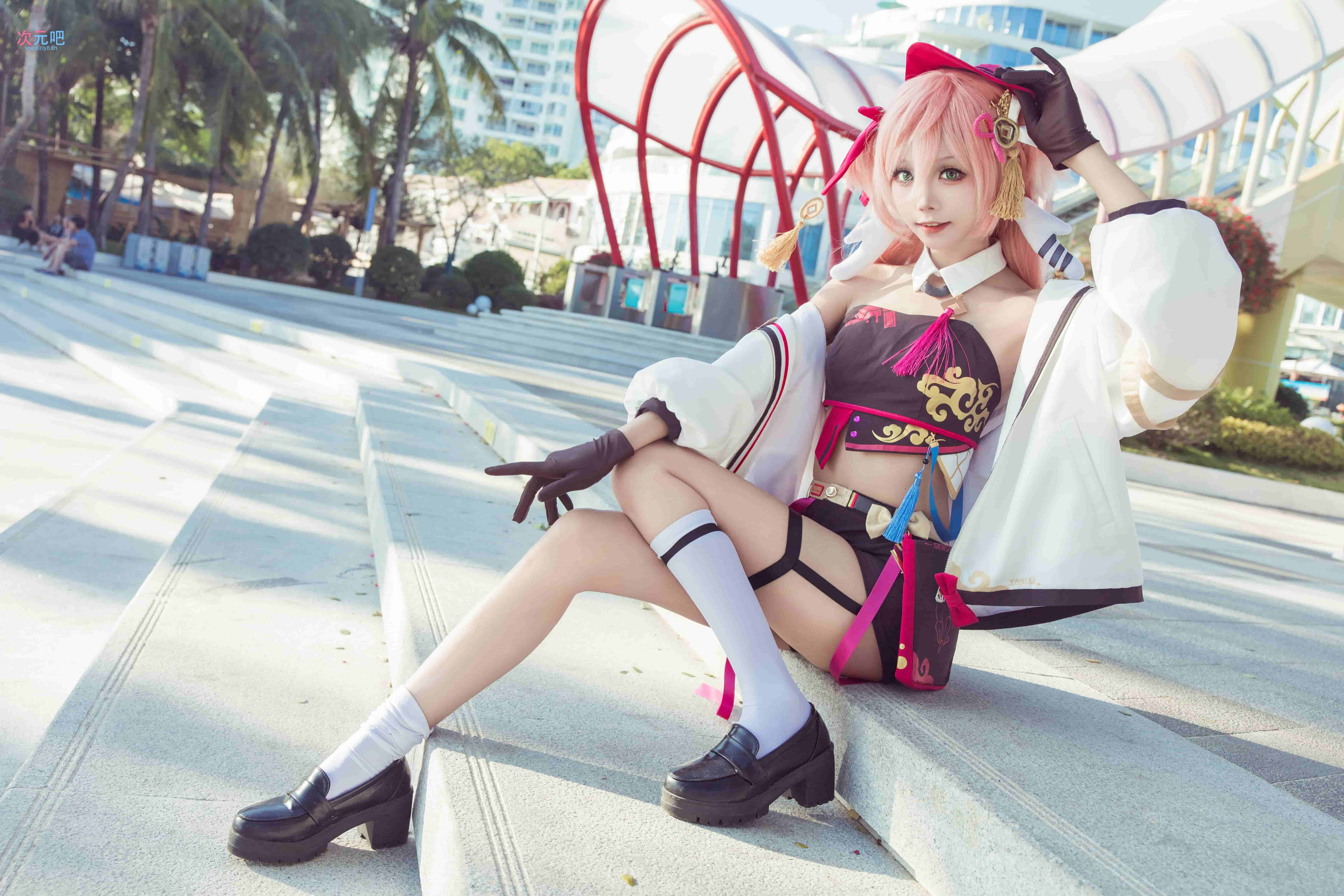 图片[1]-二次元COS分享艾西Aiwest – 原神烟绯 花鸟与情-二次元COS分享次元吧