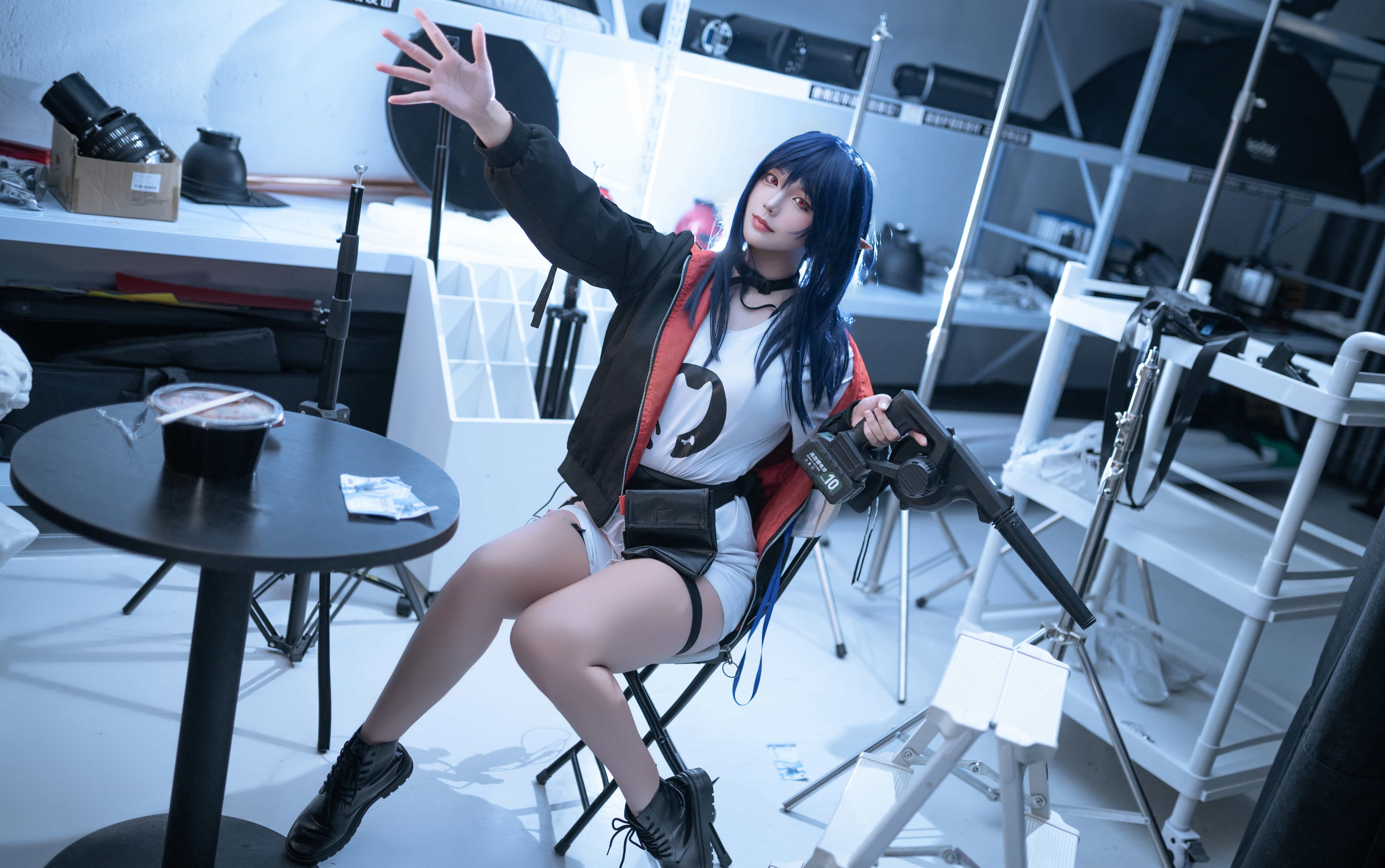 图片[1]-二次元COS分享[COSplay]可露希尔正在热身，她将作为开发者来与你一决高下-二次元COS分享次元吧