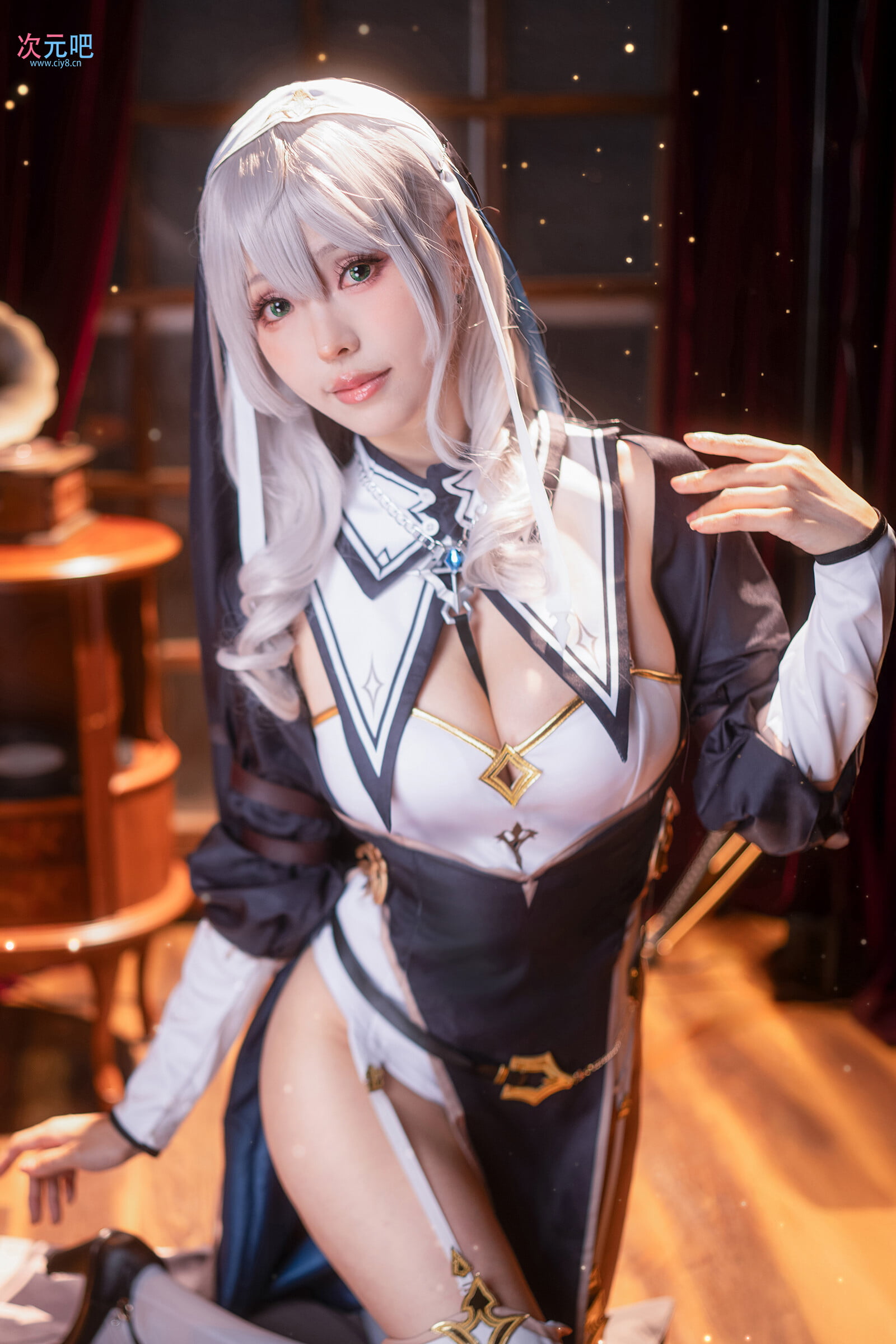 图片[1]-二次元COS分享Ely_eee (ElyEE子) – Shirogane noel~Nun-二次元COS分享次元吧