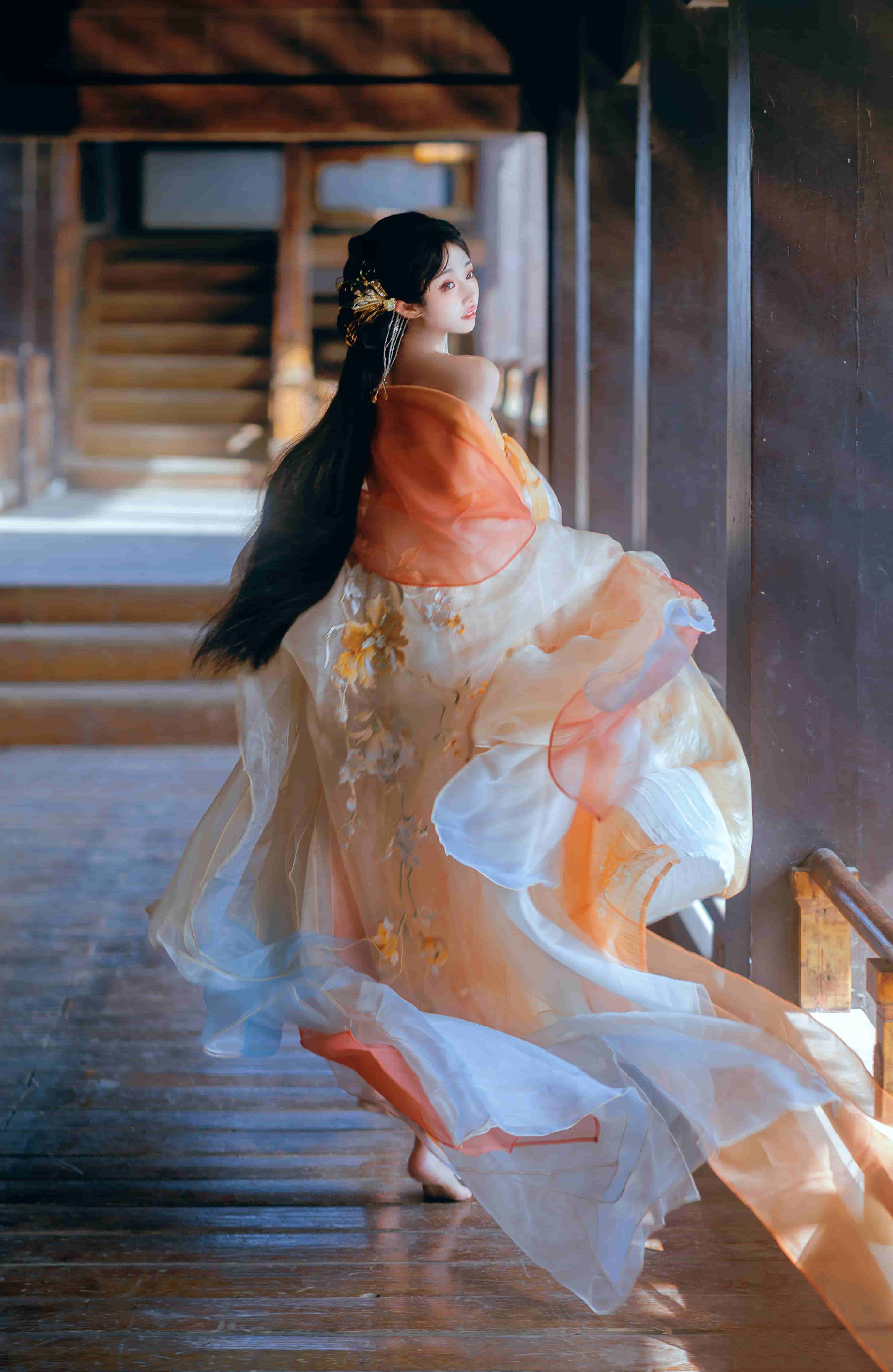 图片[4]-二次元COS分享[COSplay]仙袂忽沾流霞醉，眼波漫剪玉蕖香。-二次元COS分享次元吧