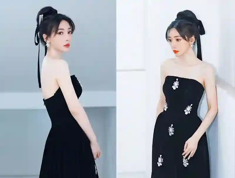 [明星写真]柳岩黑色抹胸写真-摩登时尚的风情演绎-二次元COS分享次元吧