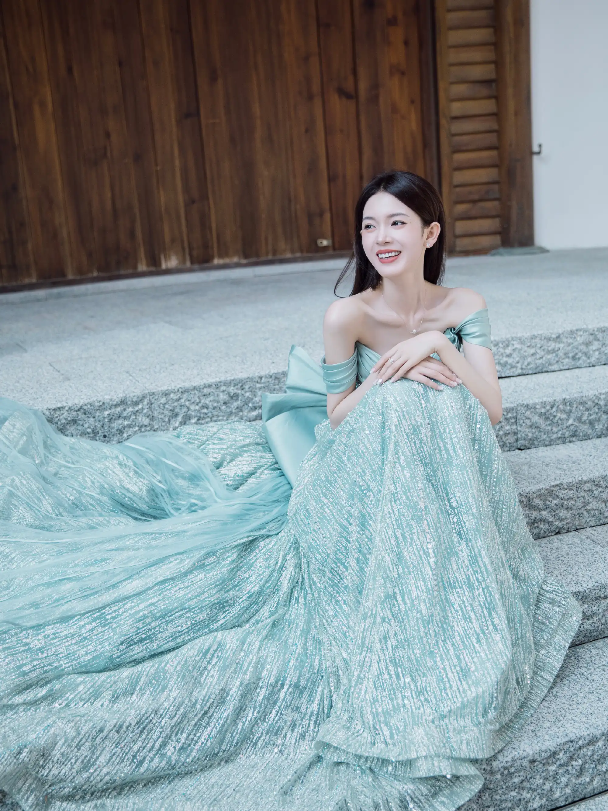图片[5]-二次元COS分享[明星写真]陈瑶蝴蝶结星闪礼服裙造型大片-流光溢彩间，蝴蝶结轻旋成梦幻星河-二次元COS分享次元吧