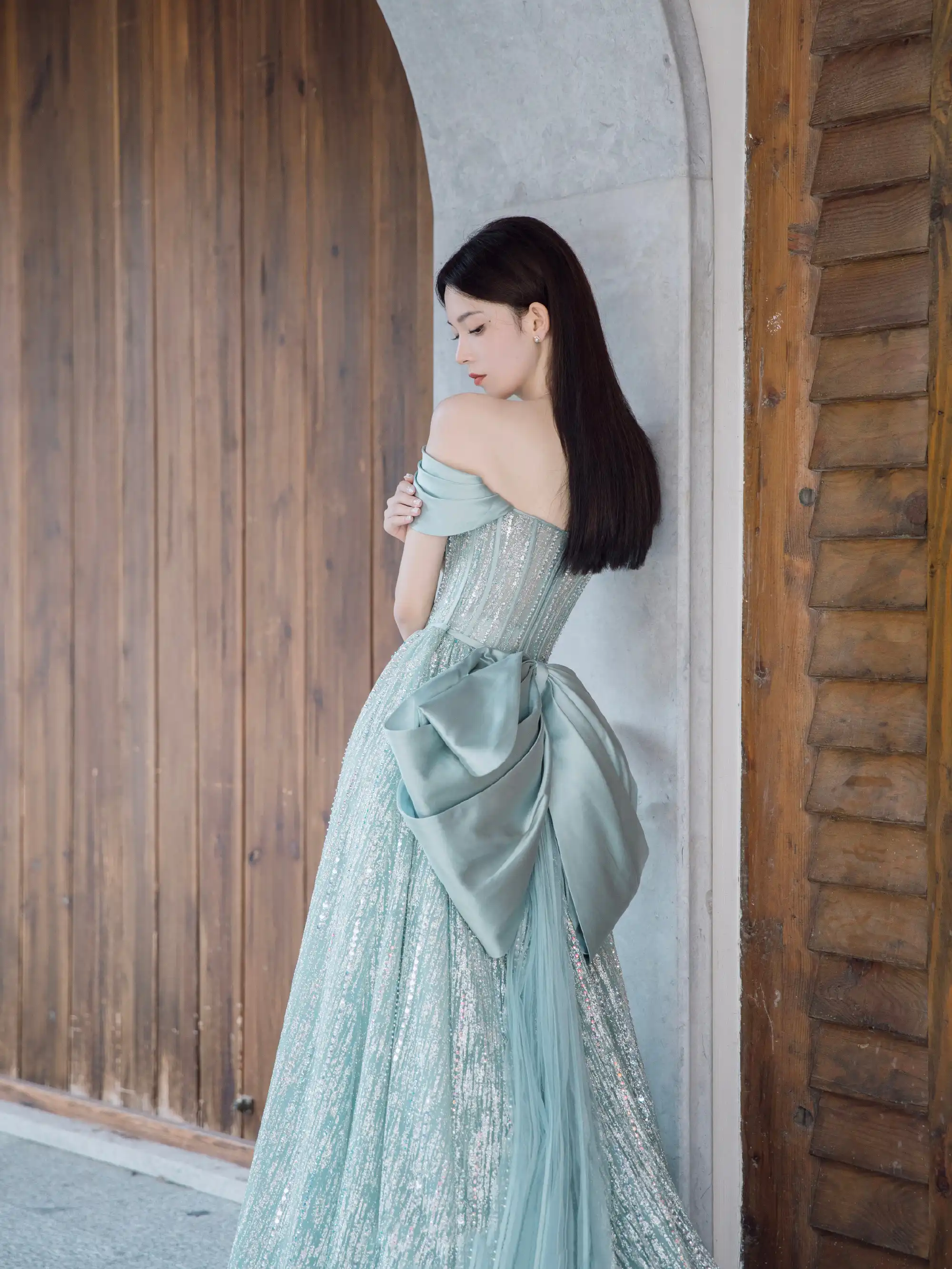 图片[7]-二次元COS分享[明星写真]陈瑶蝴蝶结星闪礼服裙造型大片-流光溢彩间，蝴蝶结轻旋成梦幻星河-二次元COS分享次元吧