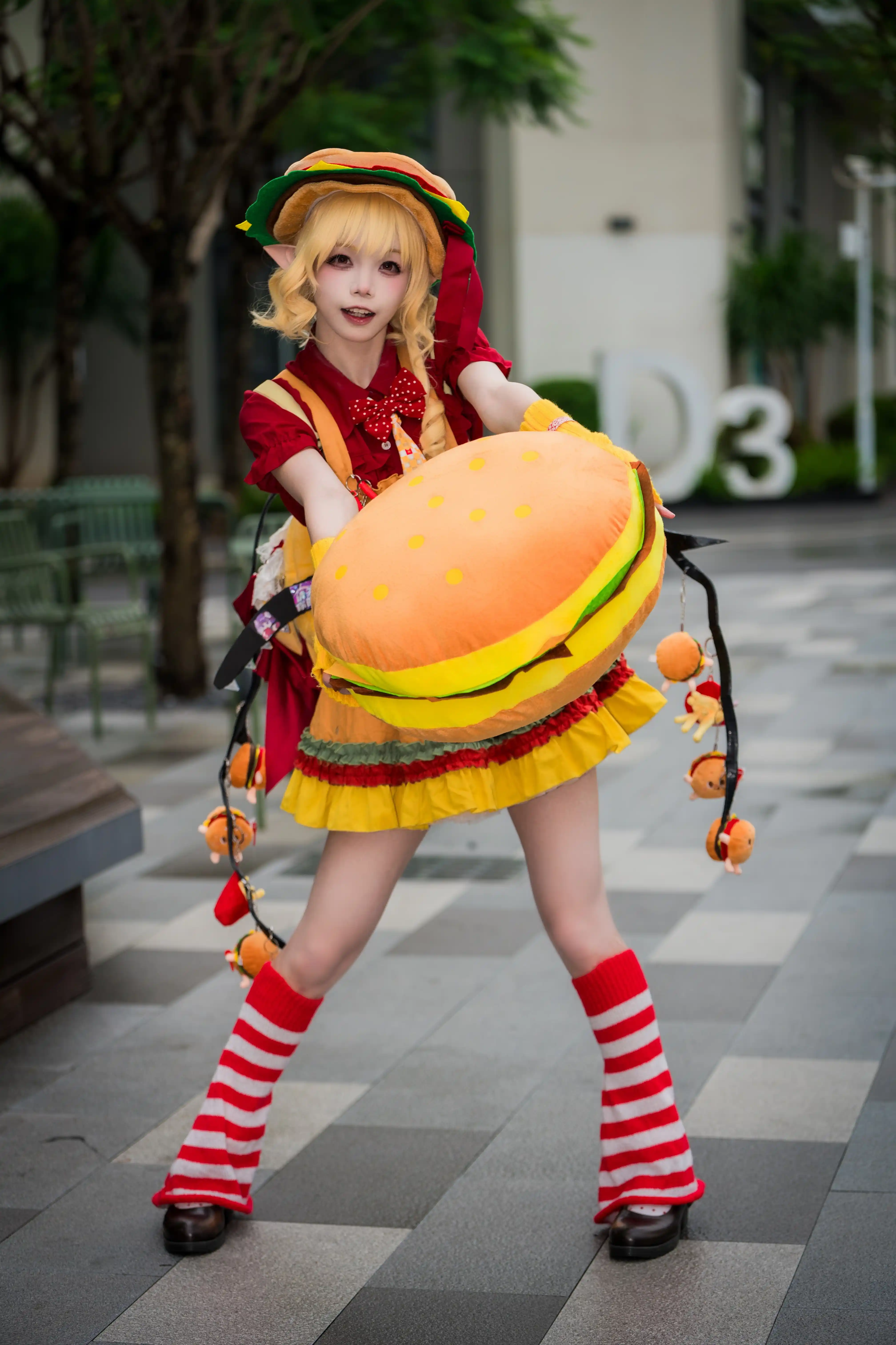 图片[2]-二次元COS分享[COSplay]麦当劳芙兰朵露🍔-二次元COS分享次元吧