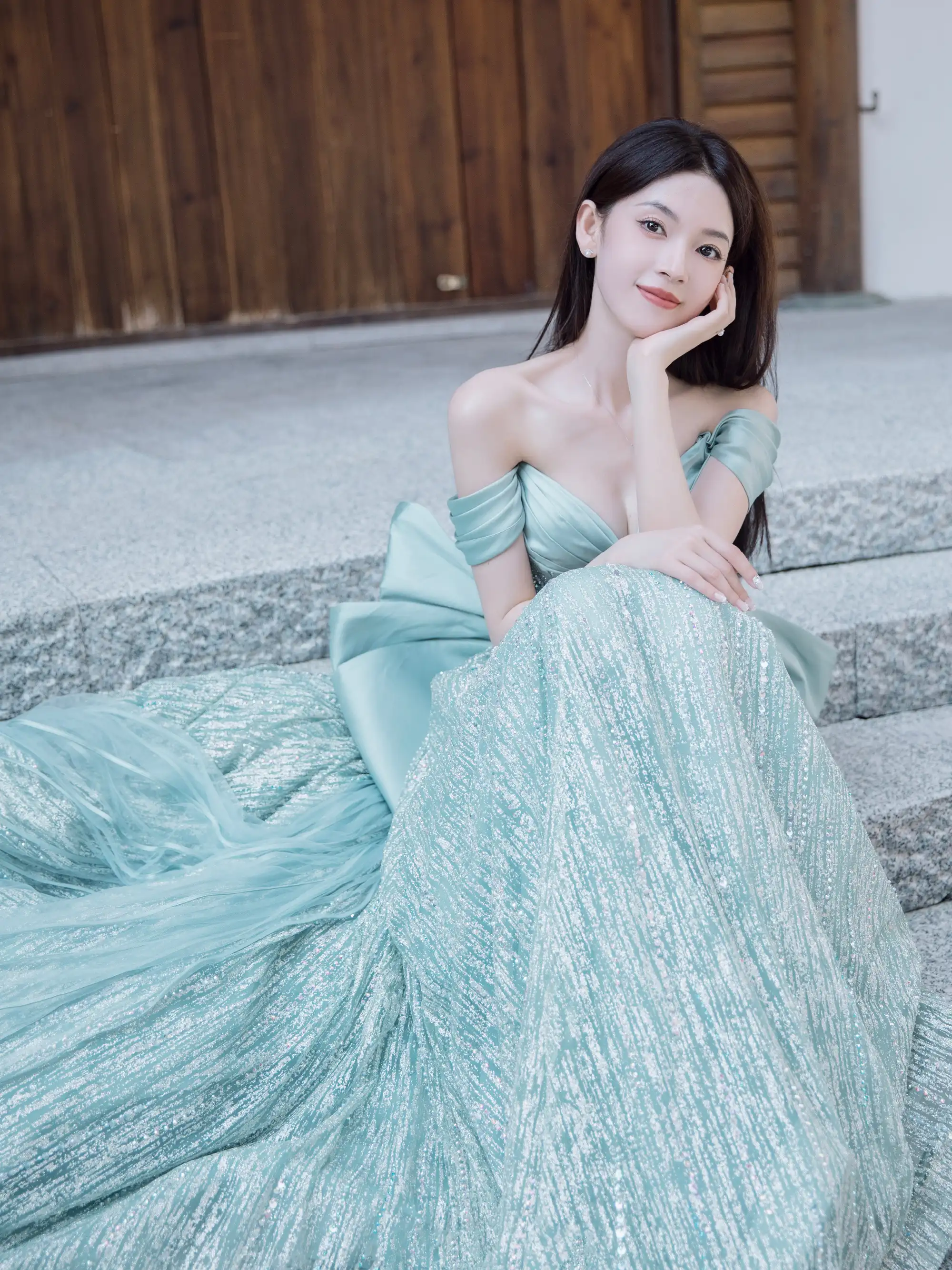 图片[6]-二次元COS分享[明星写真]陈瑶蝴蝶结星闪礼服裙造型大片-流光溢彩间，蝴蝶结轻旋成梦幻星河-二次元COS分享次元吧
