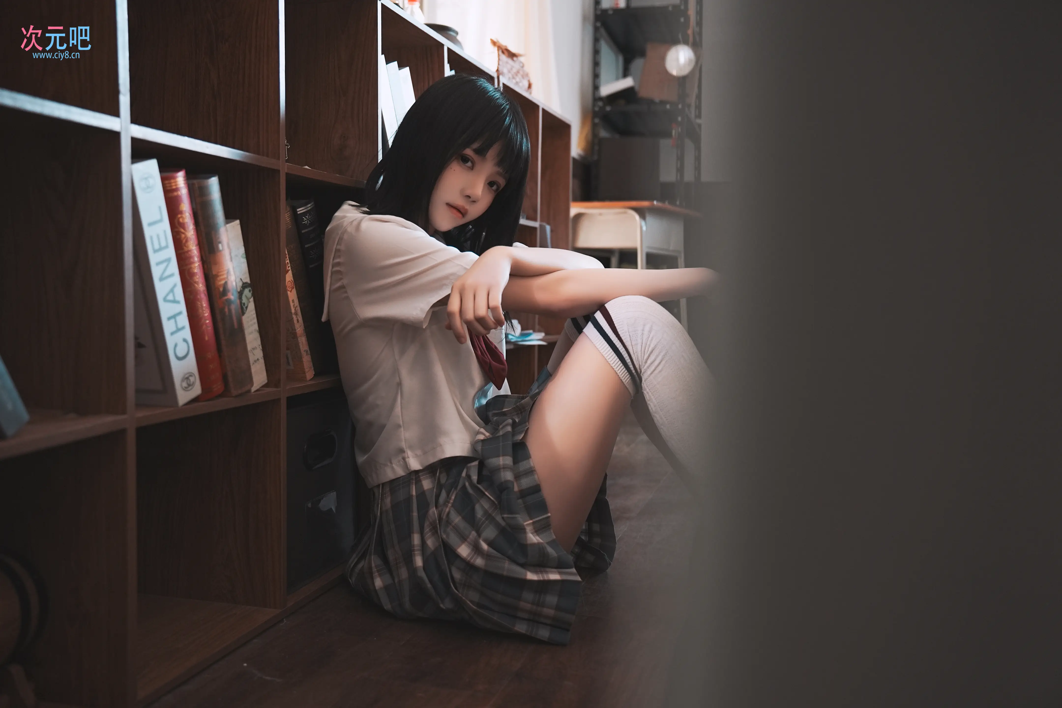 桜桃喵 - 教室死库水-二次元COS分享次元吧