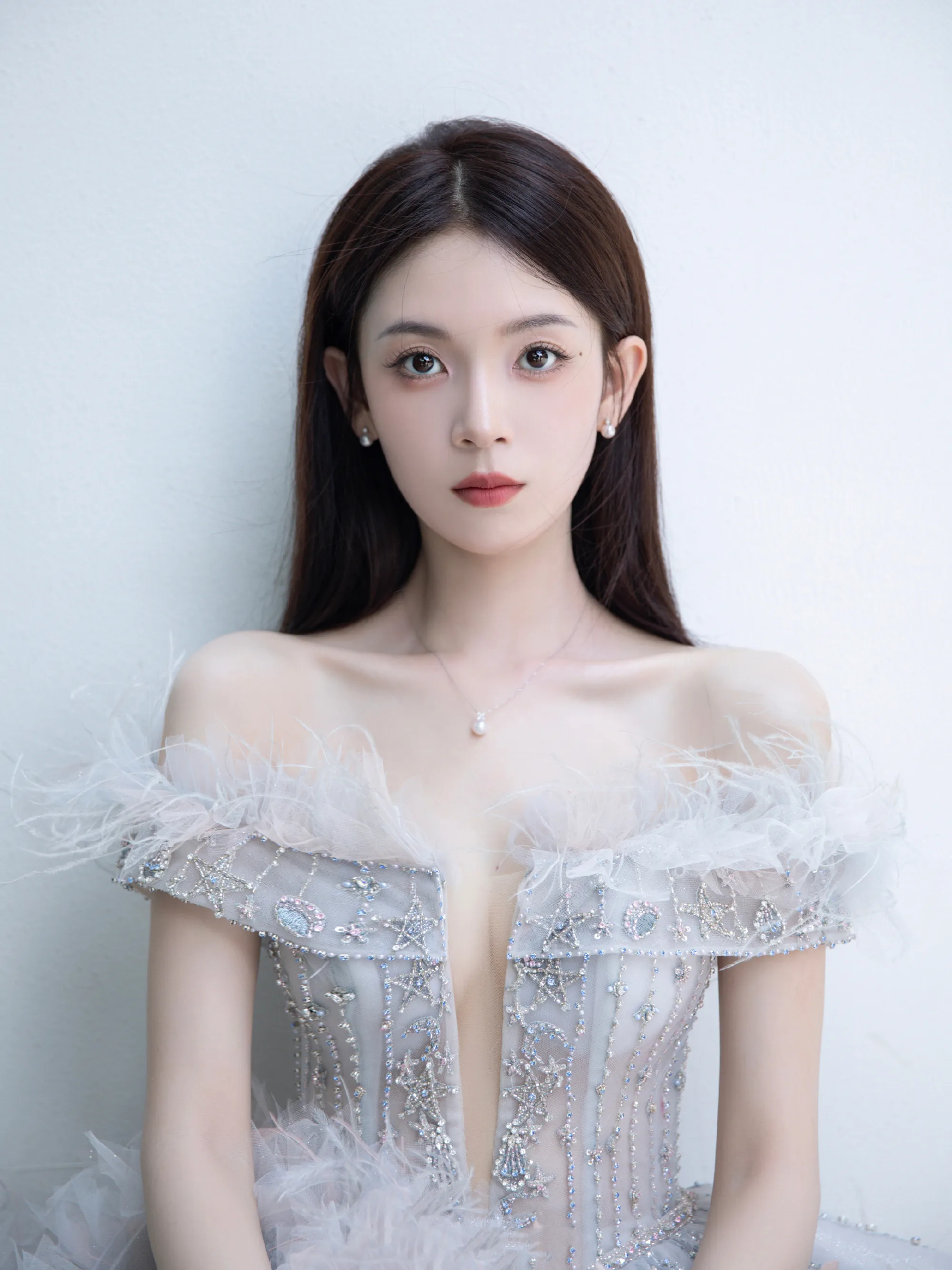 图片[5]-二次元COS分享[明星写真]陈瑶幻纱星月羽毛裙造型-羽织星芒，纱旋月辉间演绎童话秘境-二次元COS分享次元吧