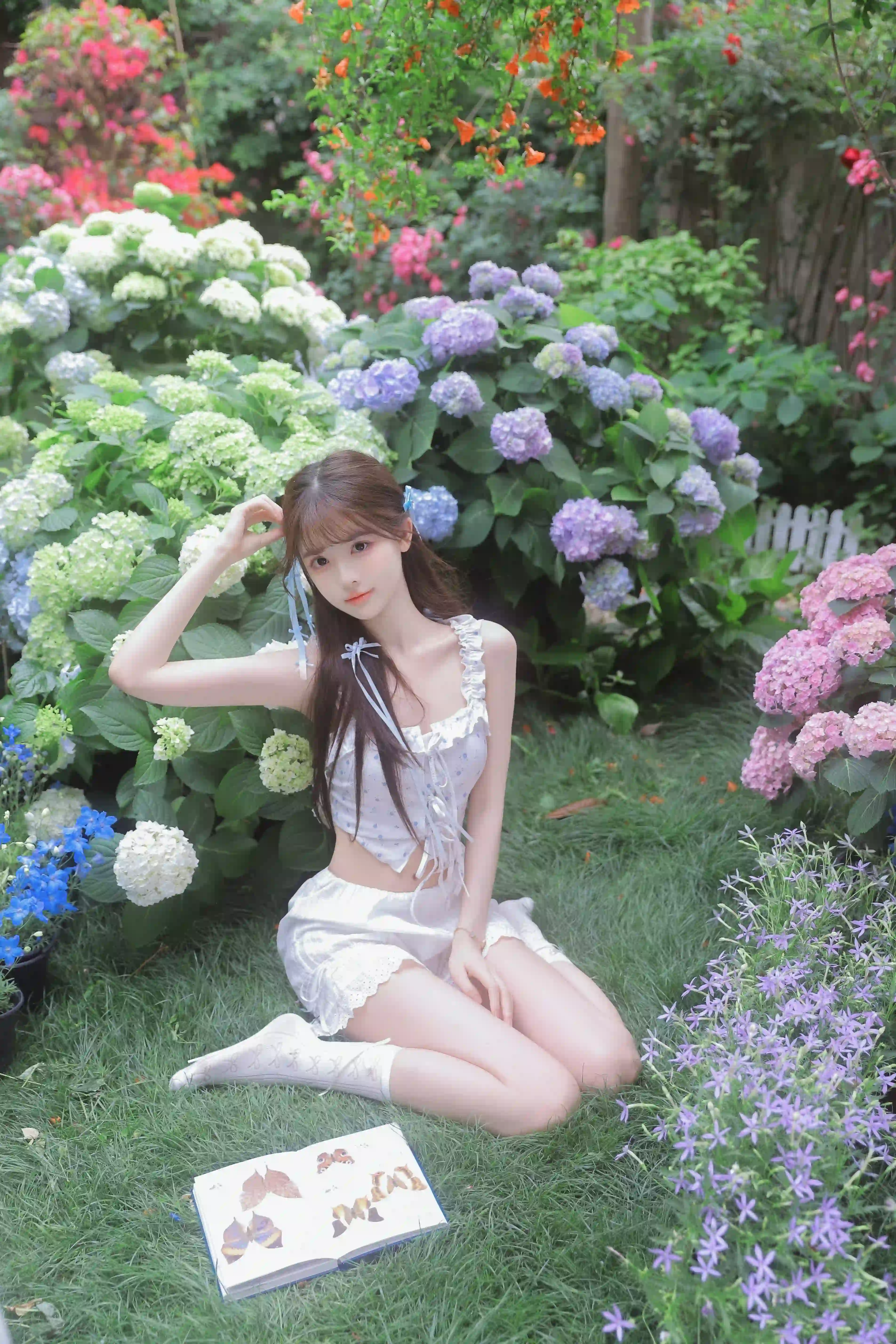 图片[2]-二次元COS分享繁花簇拥-阅读在仲夏夜的梦-二次元COS分享次元吧
