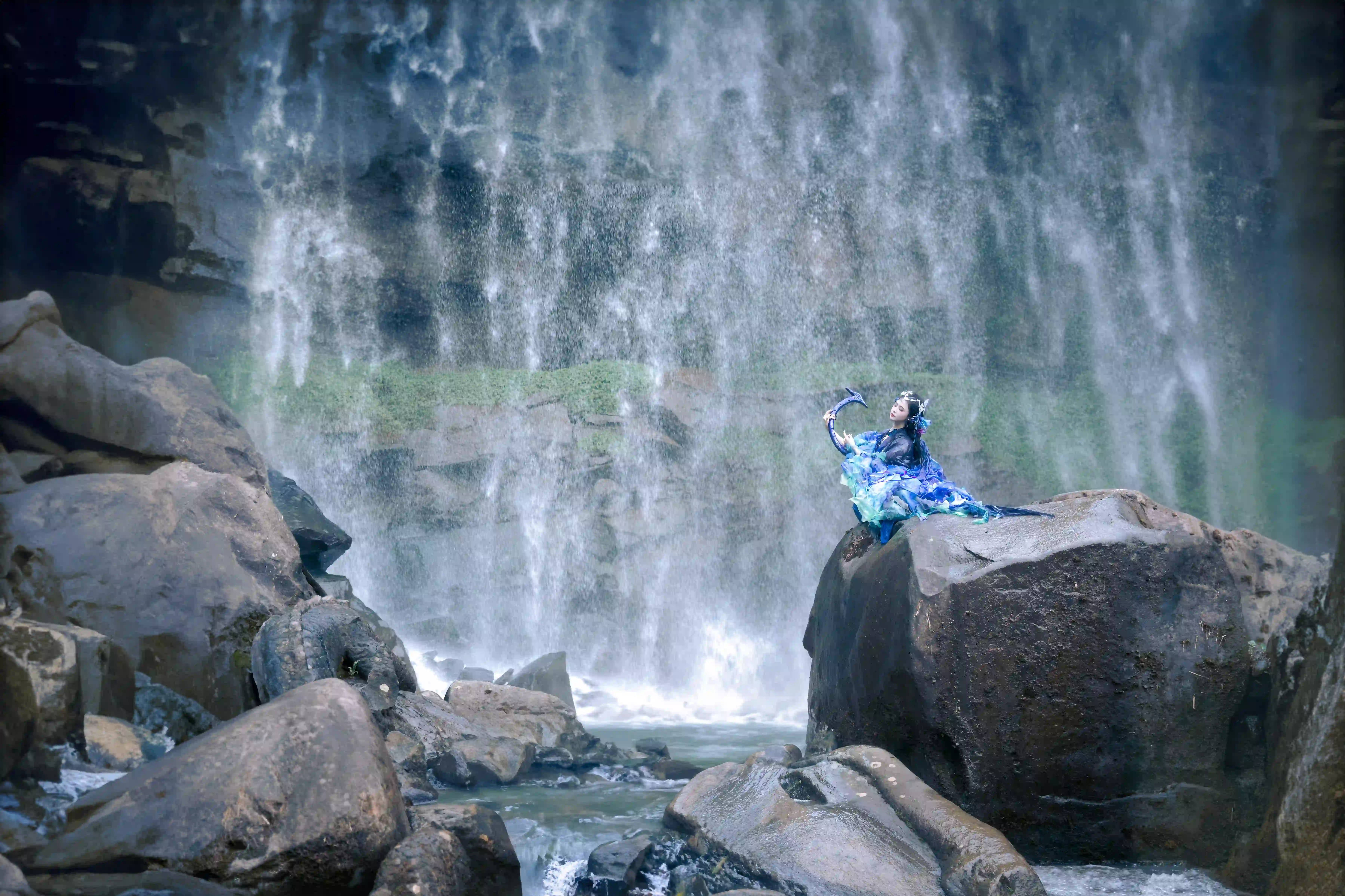 图片[2]-二次元COS分享[汉服]我在永恒的孤独里，追寻着遗失的蝴蝶。-二次元COS分享次元吧