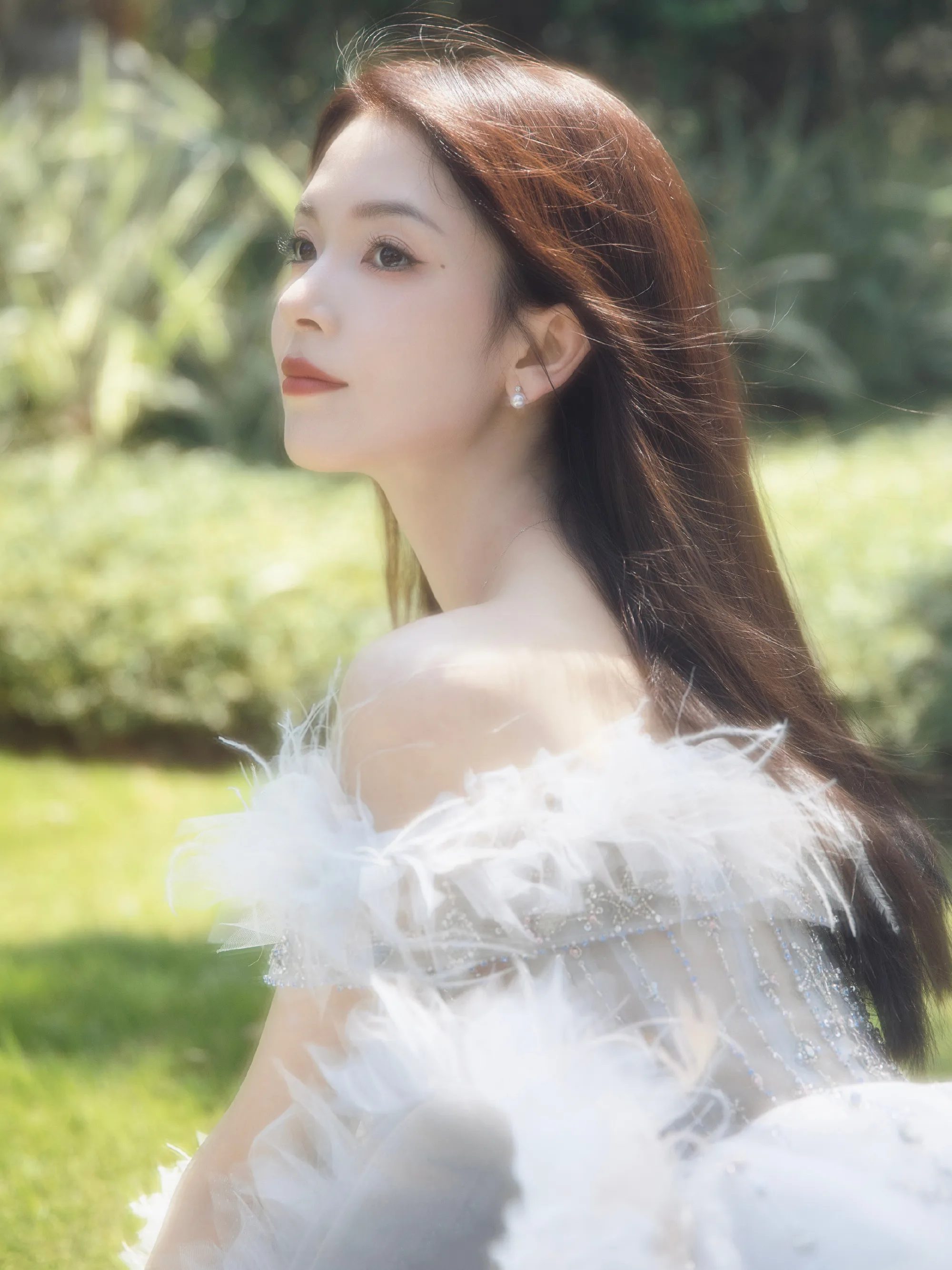 图片[9]-二次元COS分享[明星写真]陈瑶幻纱星月羽毛裙造型-羽织星芒，纱旋月辉间演绎童话秘境-二次元COS分享次元吧