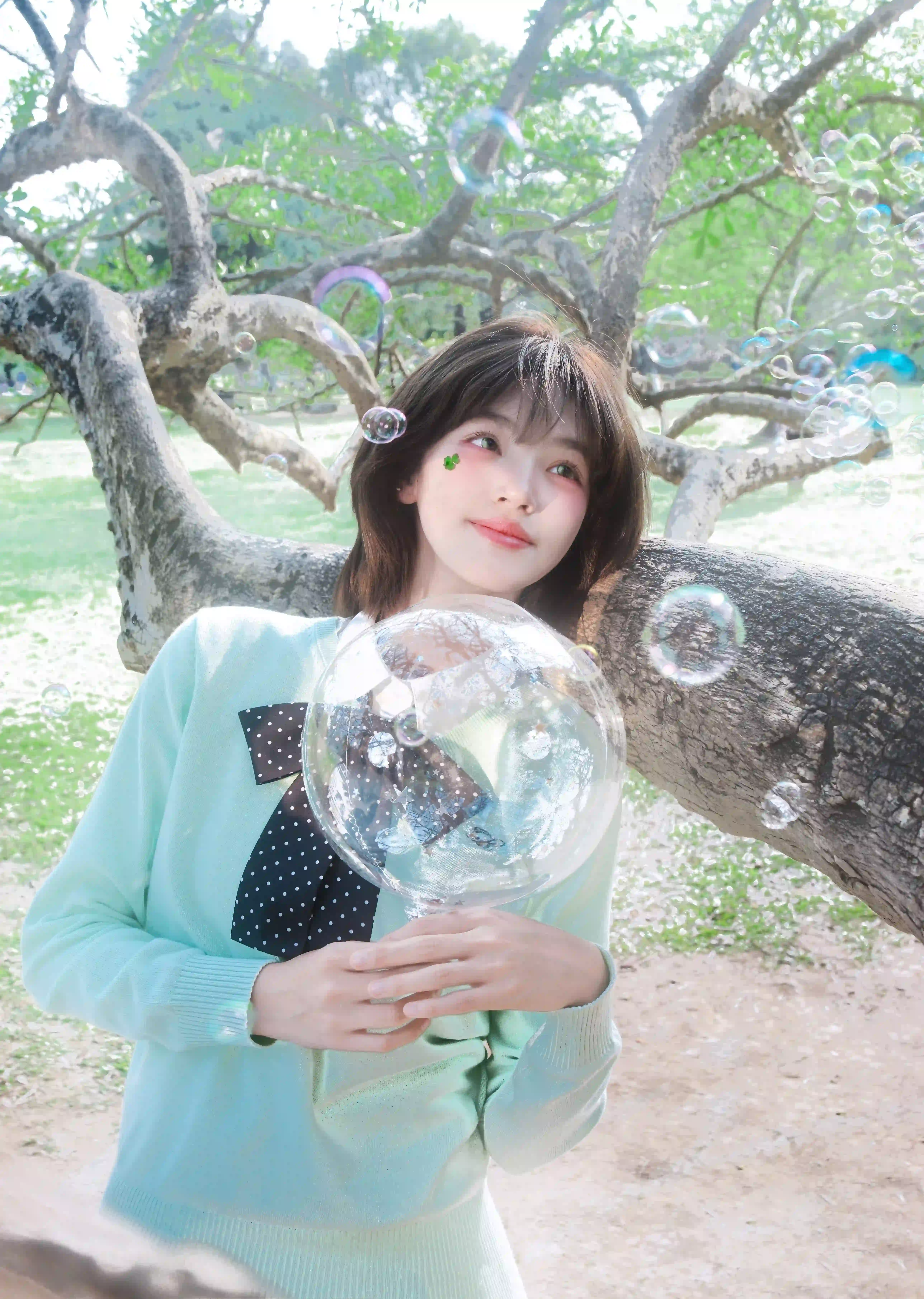 图片[9]-二次元COS分享森系光斑-少女与小兔玩偶的治愈瞬间-二次元COS分享次元吧