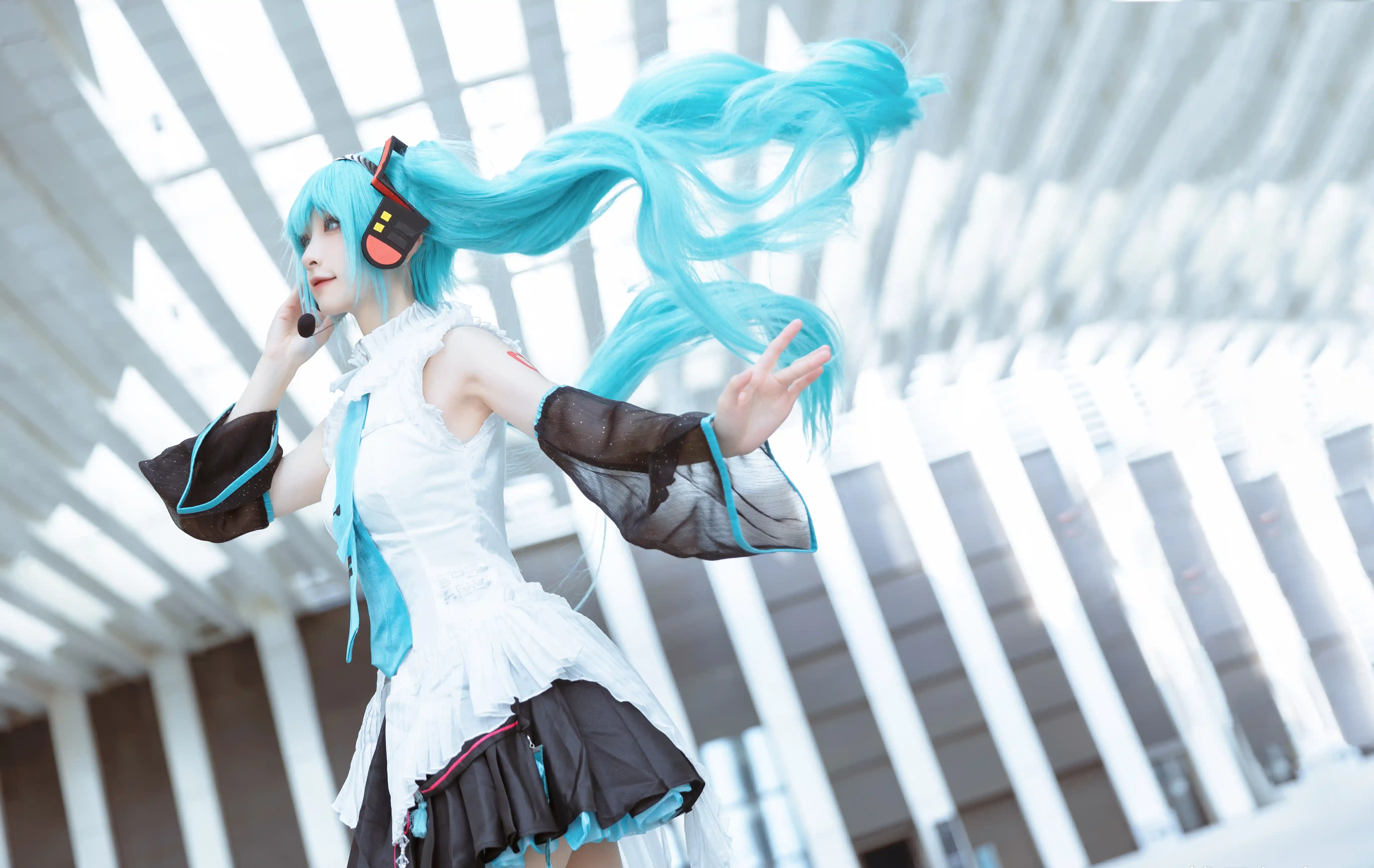 [COSplay]亲爱的创作者们，创造我，与我同行-二次元COS分享次元吧