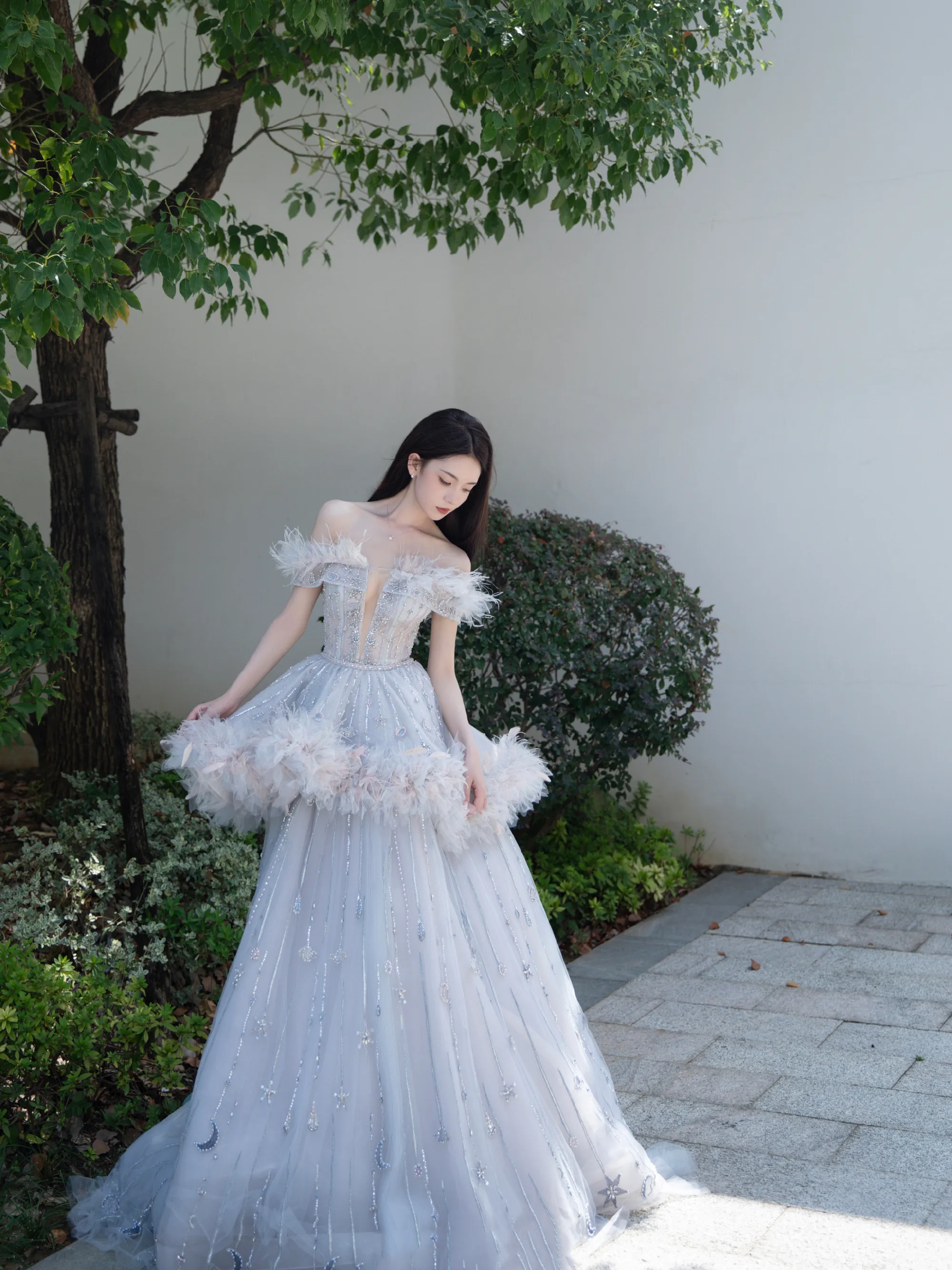 图片[7]-二次元COS分享[明星写真]陈瑶幻纱星月羽毛裙造型-羽织星芒，纱旋月辉间演绎童话秘境-二次元COS分享次元吧