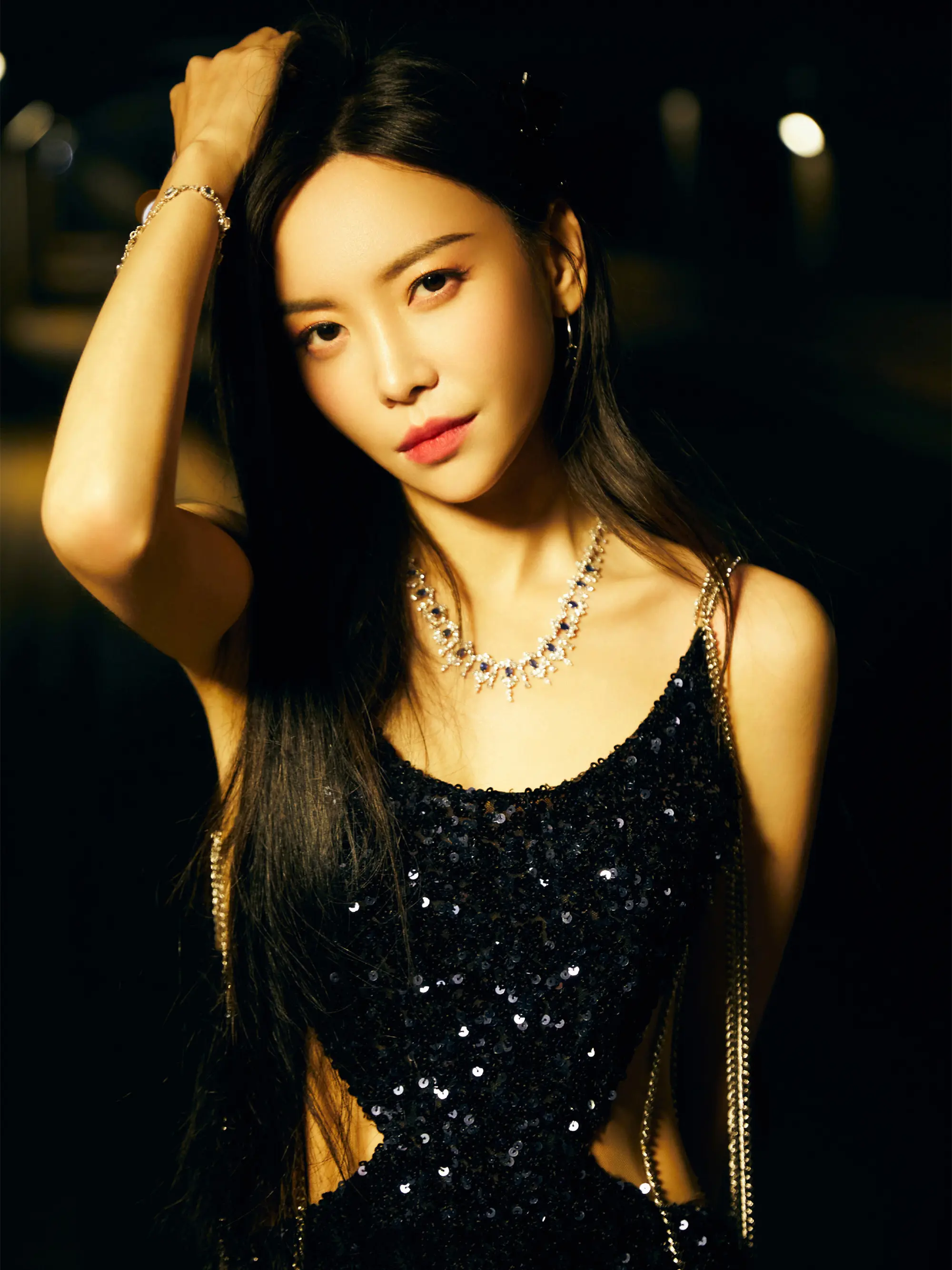图片[6]-二次元COS分享[明星写真]于文文暗魅影写真大片-光影交织间，冷冽与魅惑共舞-二次元COS分享次元吧