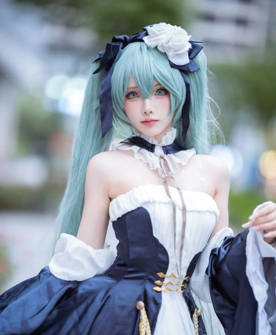 图片[5]-二次元COS分享[COSplay]哪怕世界冷漠以待，有初音的歌声相伴便是前行的力量源泉。 ​​​-二次元COS分享次元吧