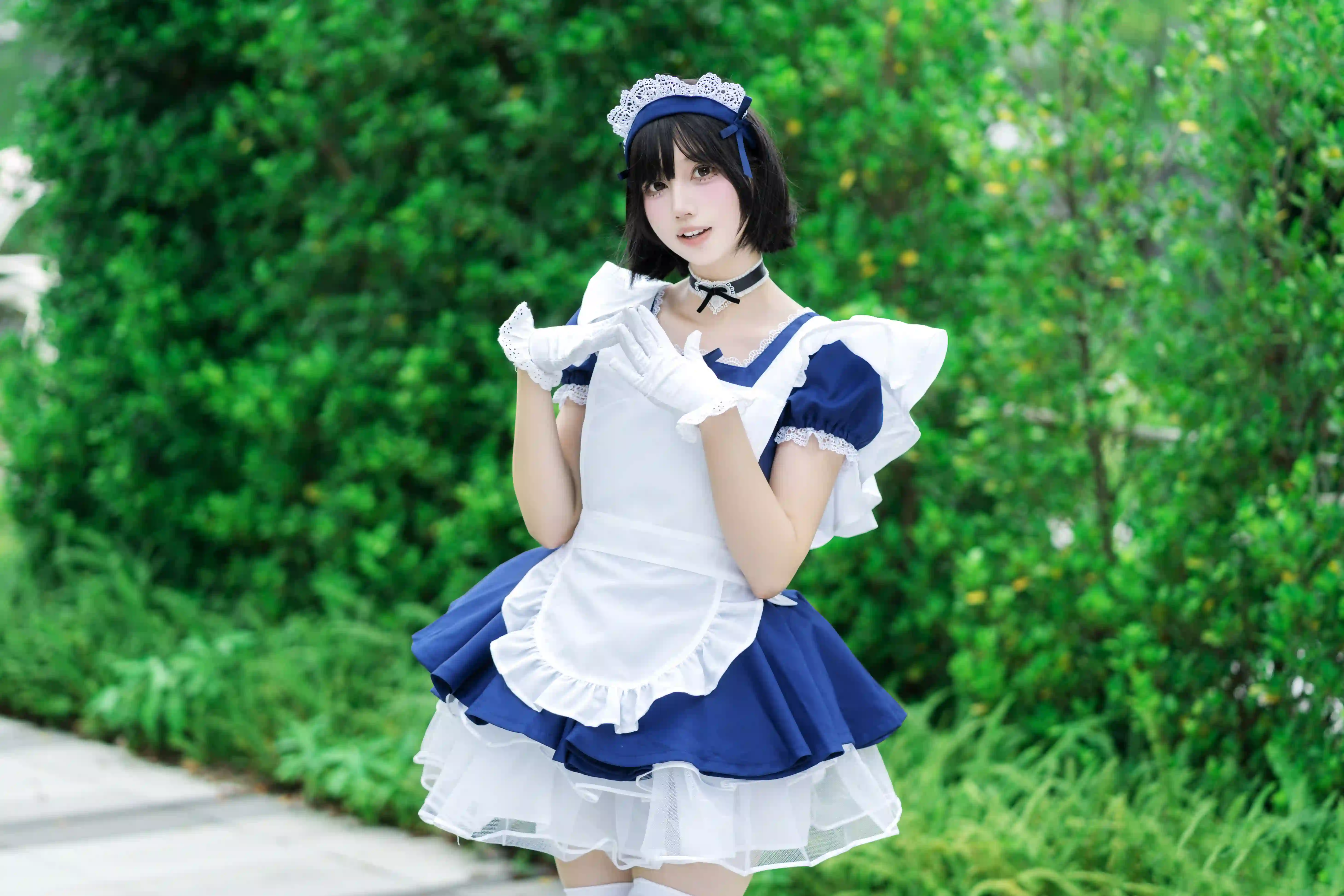 图片[8]-二次元COS分享[COSplay]超甜女仆-户外邂逅，甜度超标-二次元COS分享次元吧