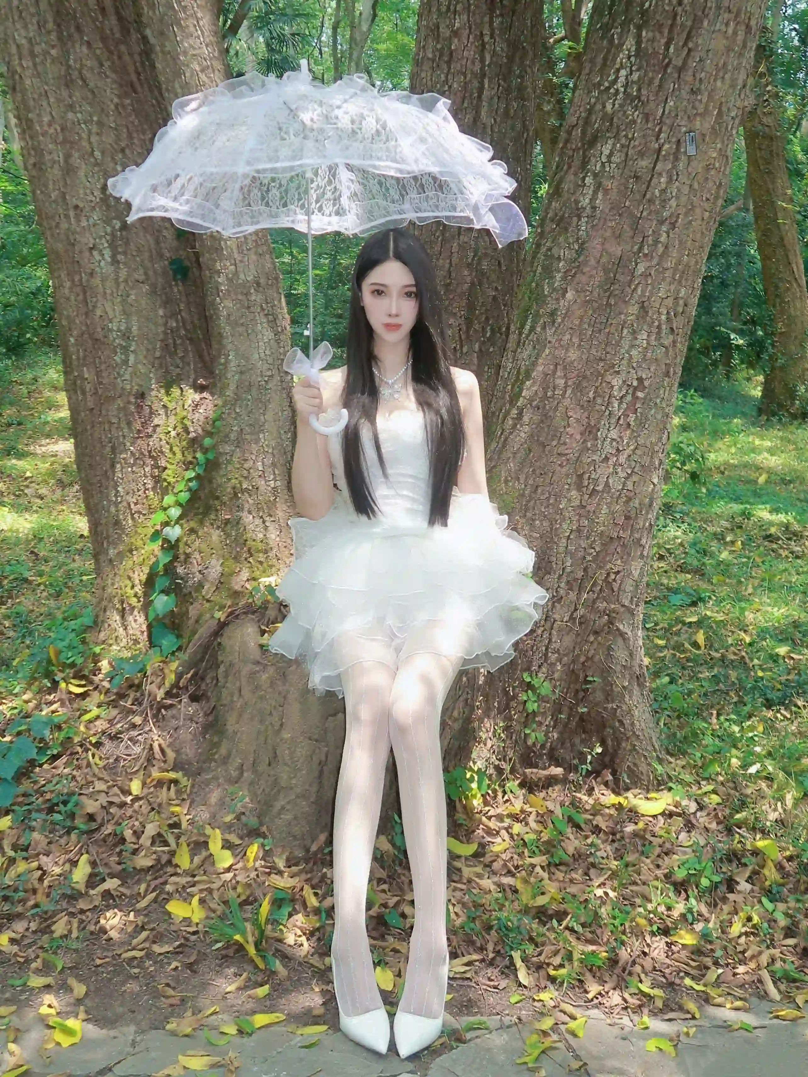 图片[3]-二次元COS分享纯白花嫁，在森林中邂逅浪漫-二次元COS分享次元吧