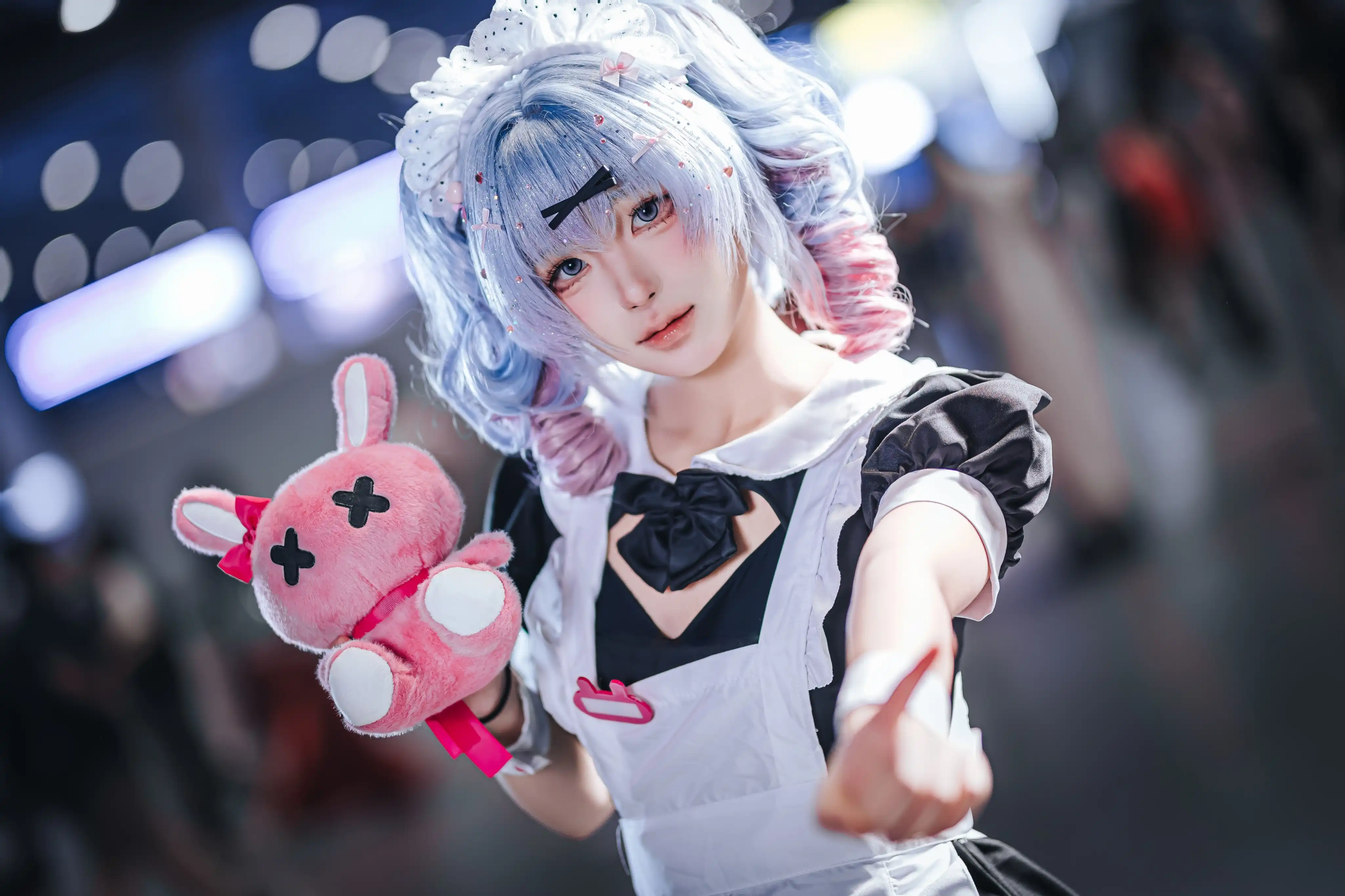[COSplay]这是……清纯型🐰🕳️女仆！-二次元COS分享次元吧