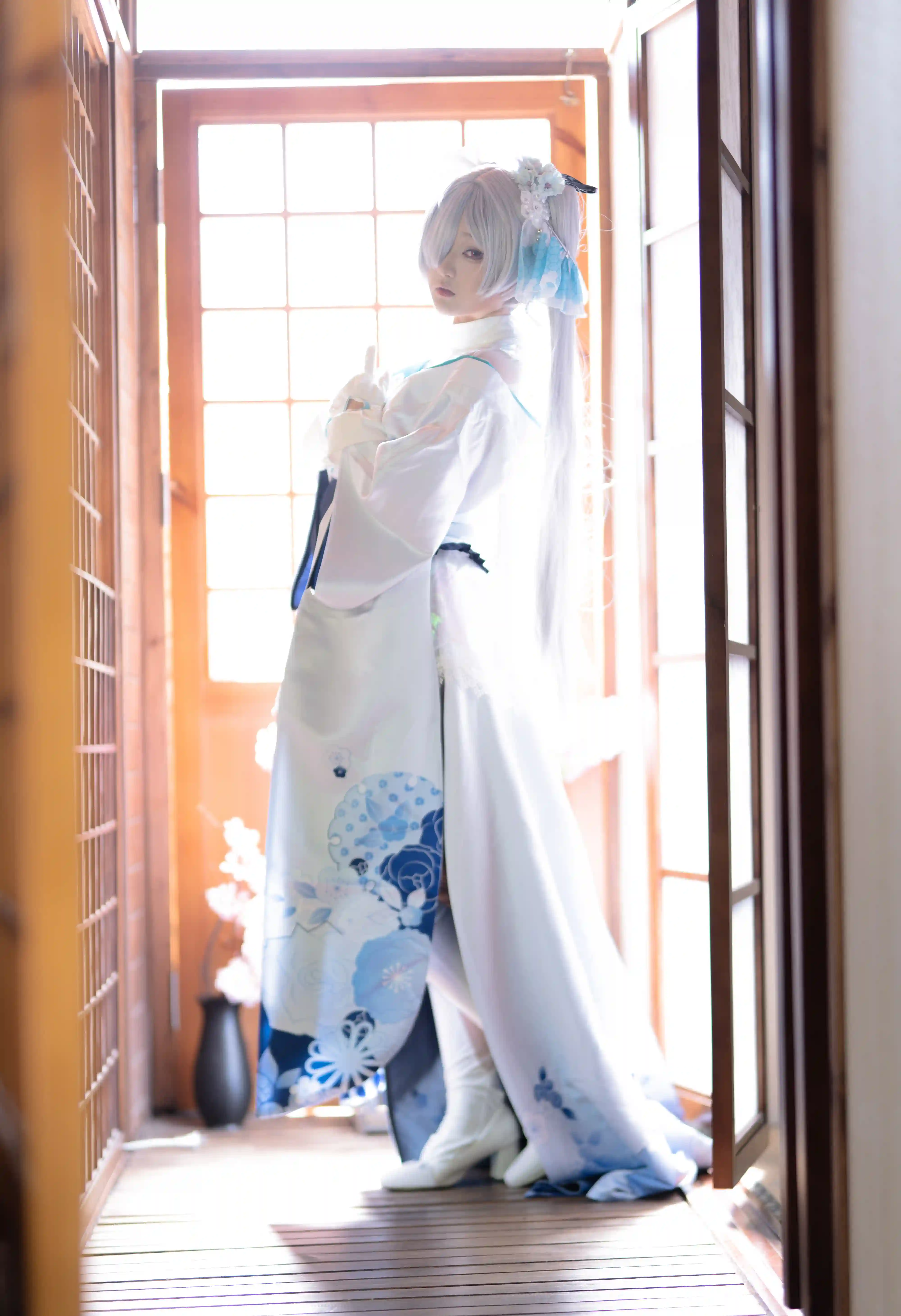 图片[3]-二次元COS分享[COSplay]春光流淌,幸福流转指尖-二次元COS分享次元吧