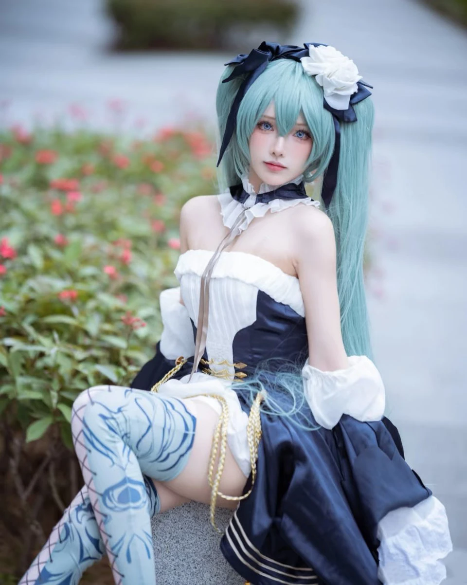 图片[8]-二次元COS分享[COSplay]哪怕世界冷漠以待，有初音的歌声相伴便是前行的力量源泉。 ​​​-二次元COS分享次元吧