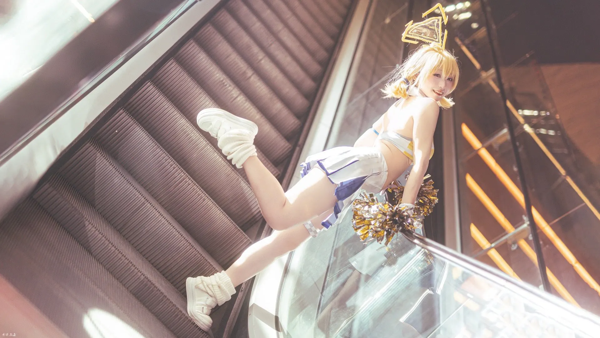 图片[1]-二次元COS分享[COSplay]摘摘摘掉了眼镜……看起……来很奇怪吗，老师？-二次元COS分享次元吧