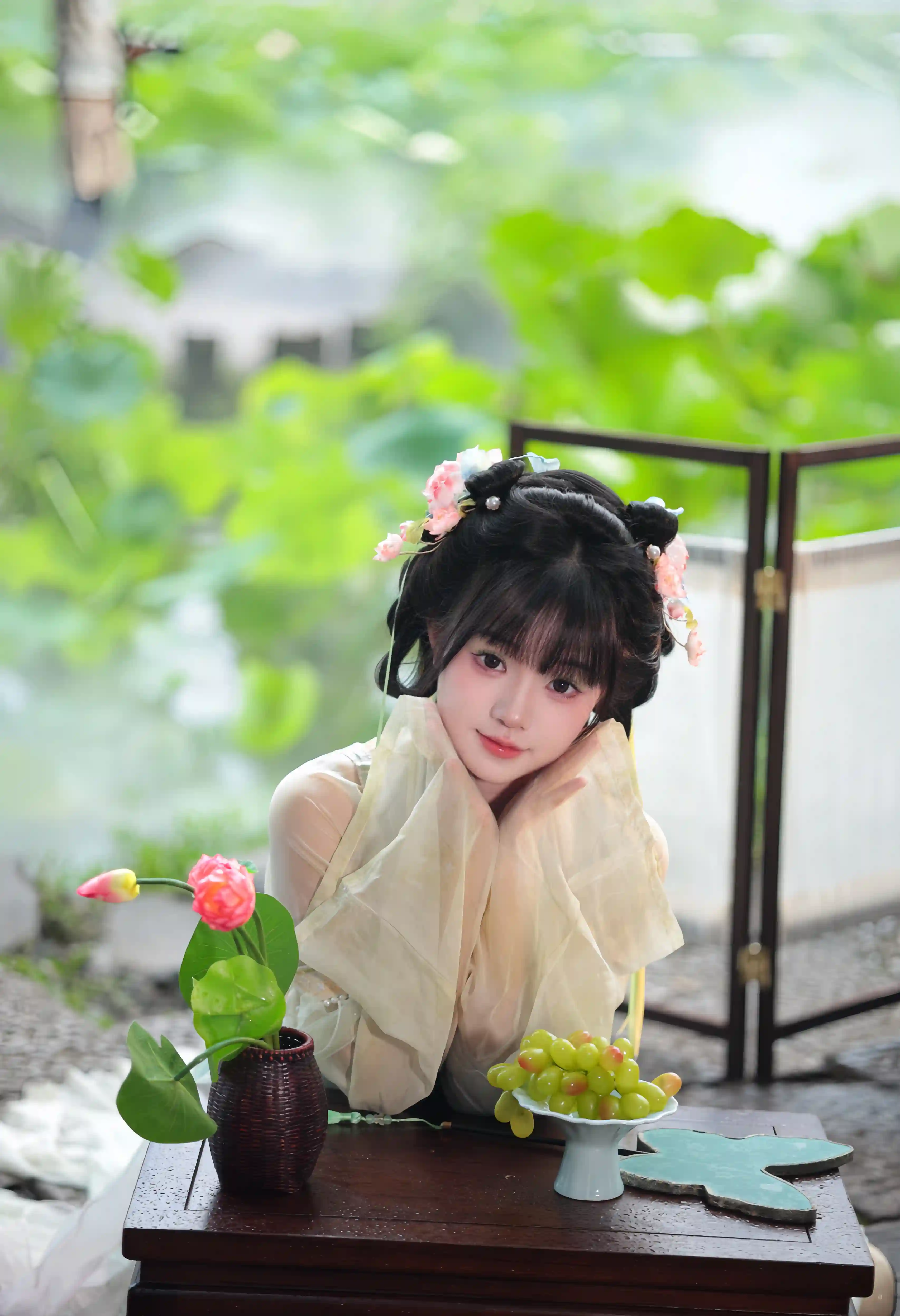 图片[2]-二次元COS分享[古装]古风少女-荷间雅韵，葡萄伴清欢-二次元COS分享次元吧