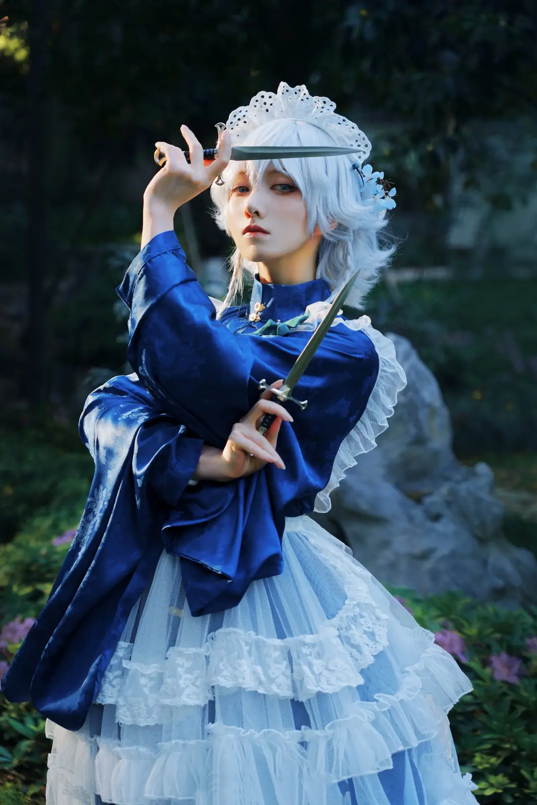 图片[3]-二次元COS分享[COSplay]撑着洋伞的女仆咲夜，在静静等待着大小姐召唤-二次元COS分享次元吧