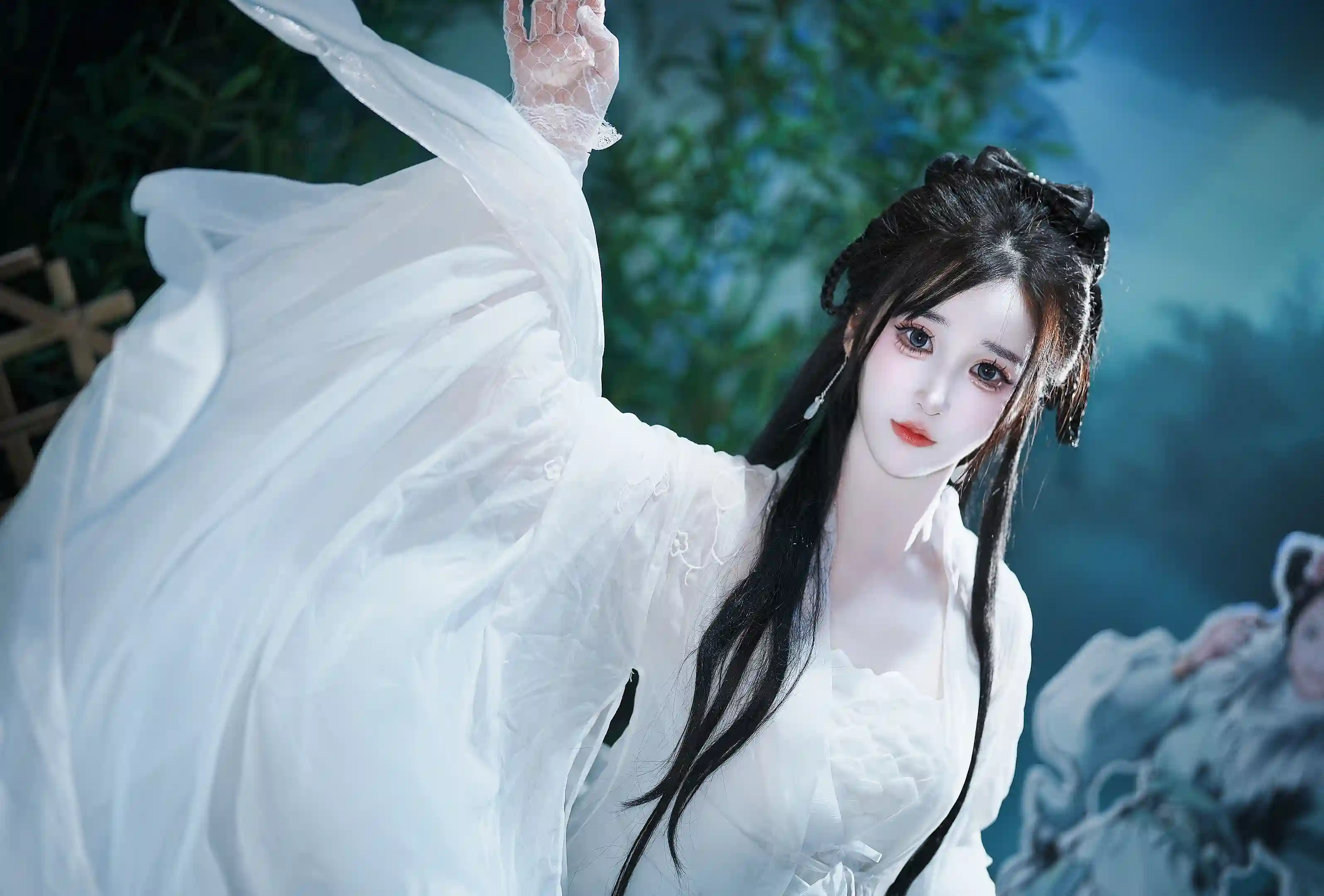 图片[1]-二次元COS分享[COSplay]白衣小龙女，执笛于山水间-二次元COS分享次元吧