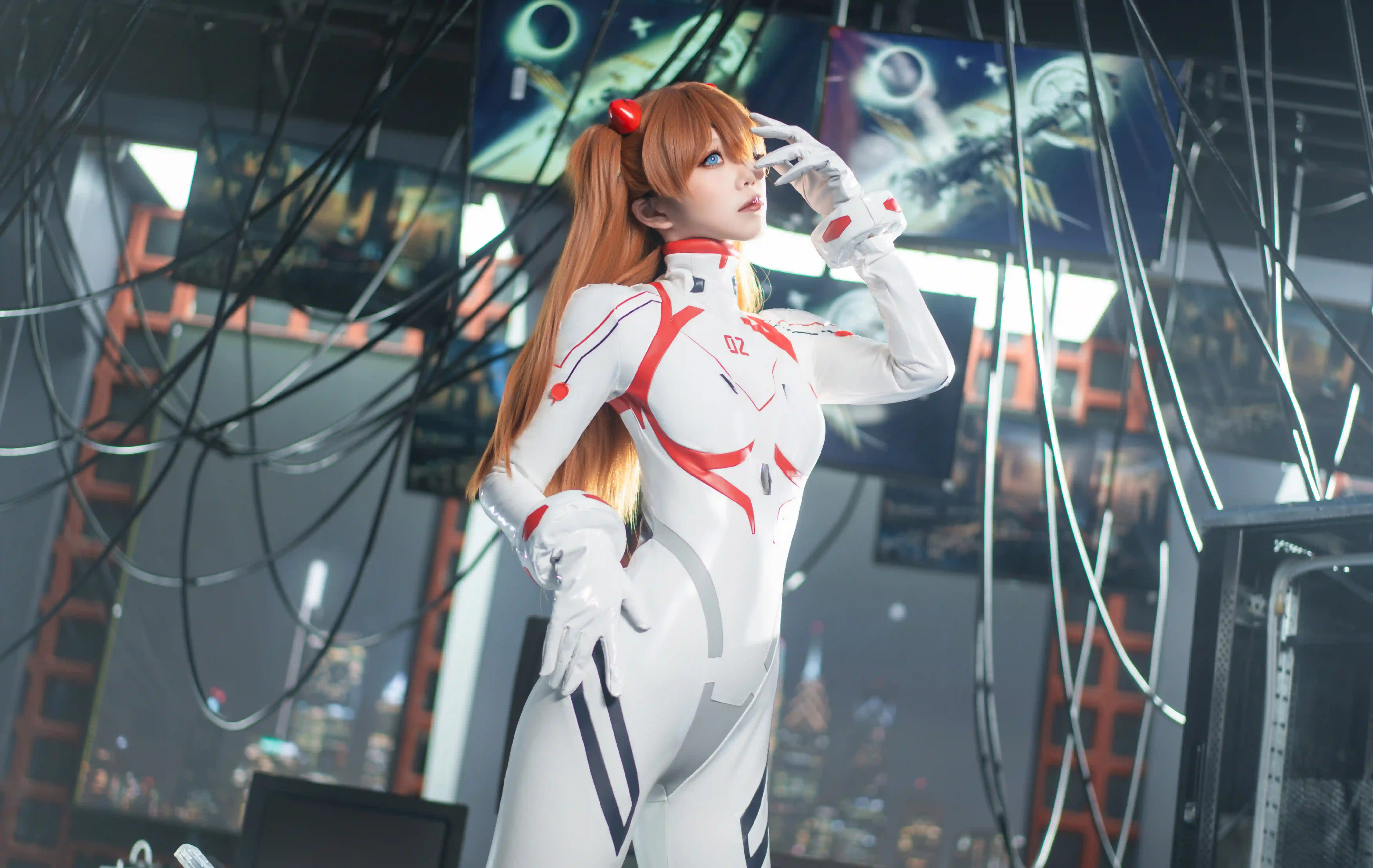图片[4]-二次元COS分享[COSplay]新世纪福音战士 明日香，在科技感场景中尽显飒爽-二次元COS分享次元吧