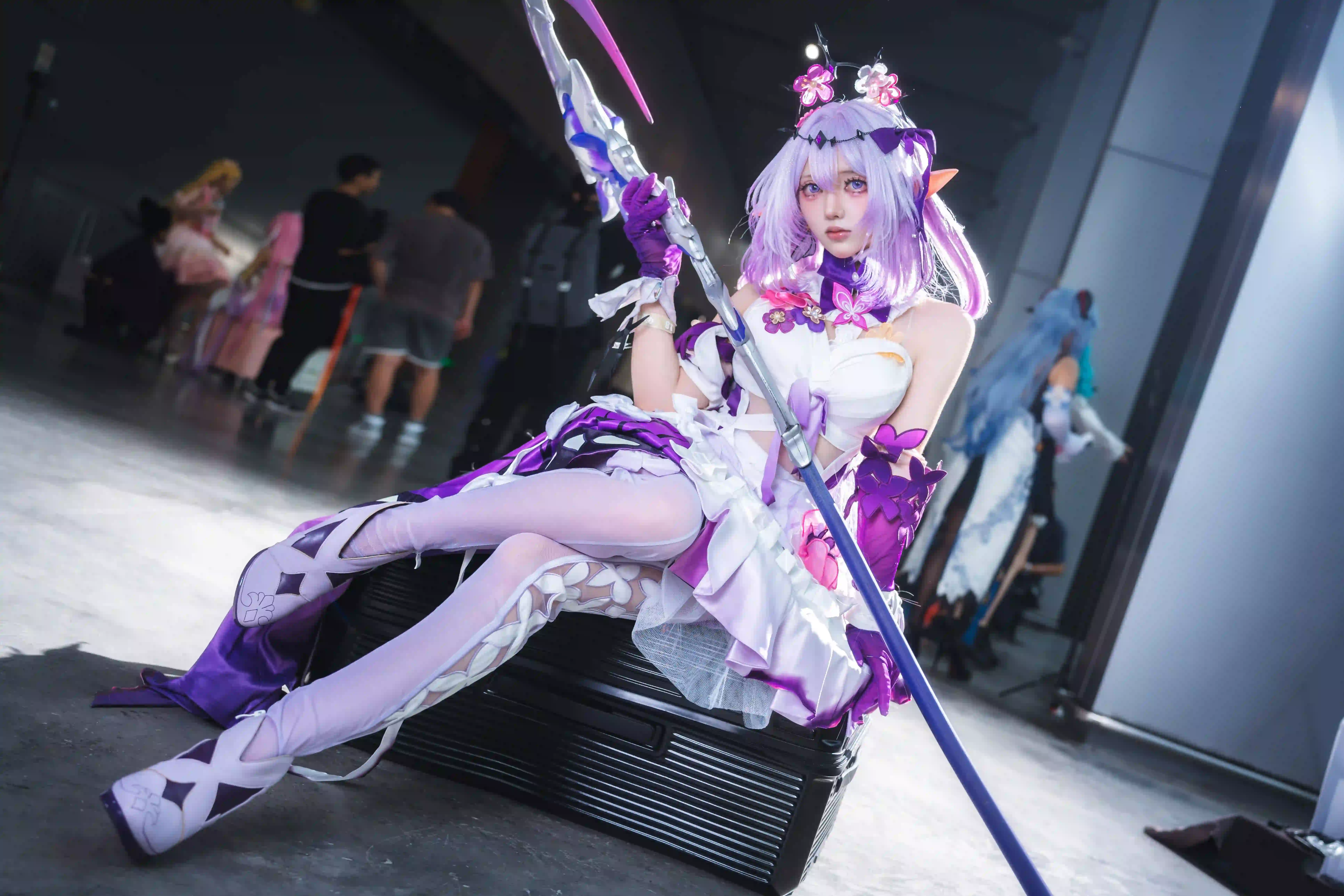 [COSplay]崩坏：星穹铁道遐蝶，漫展中的梦幻造型-二次元COS分享次元吧