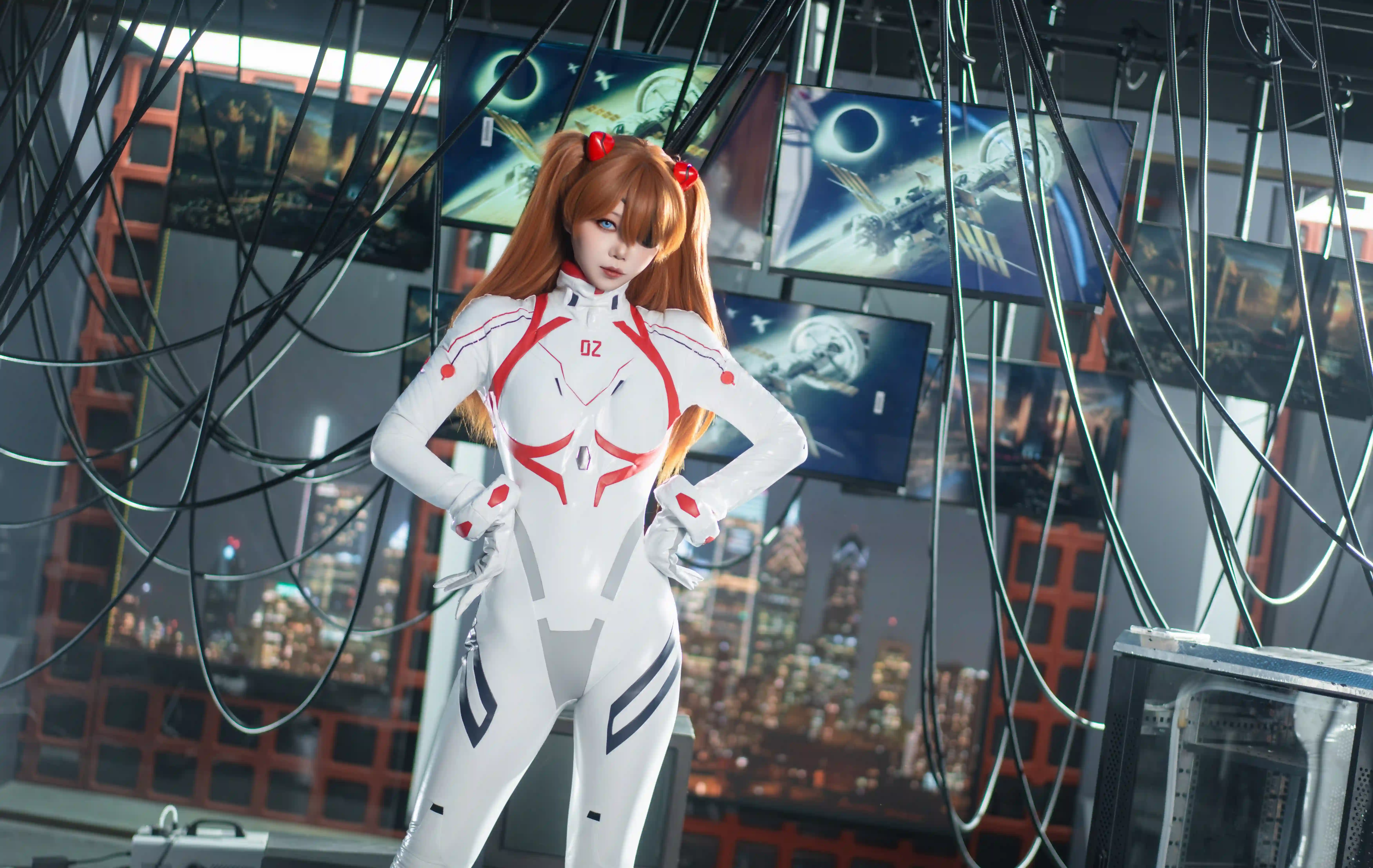 图片[9]-二次元COS分享[COSplay]新世纪福音战士 明日香，在科技感场景中尽显飒爽-二次元COS分享次元吧