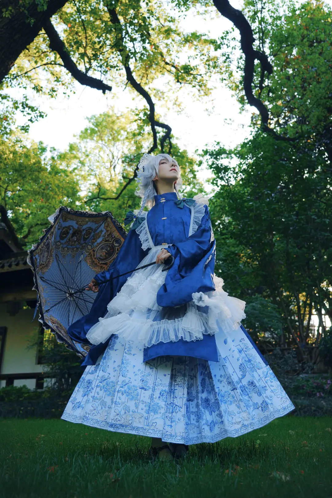 图片[6]-二次元COS分享[COSplay]撑着洋伞的女仆咲夜，在静静等待着大小姐召唤-二次元COS分享次元吧