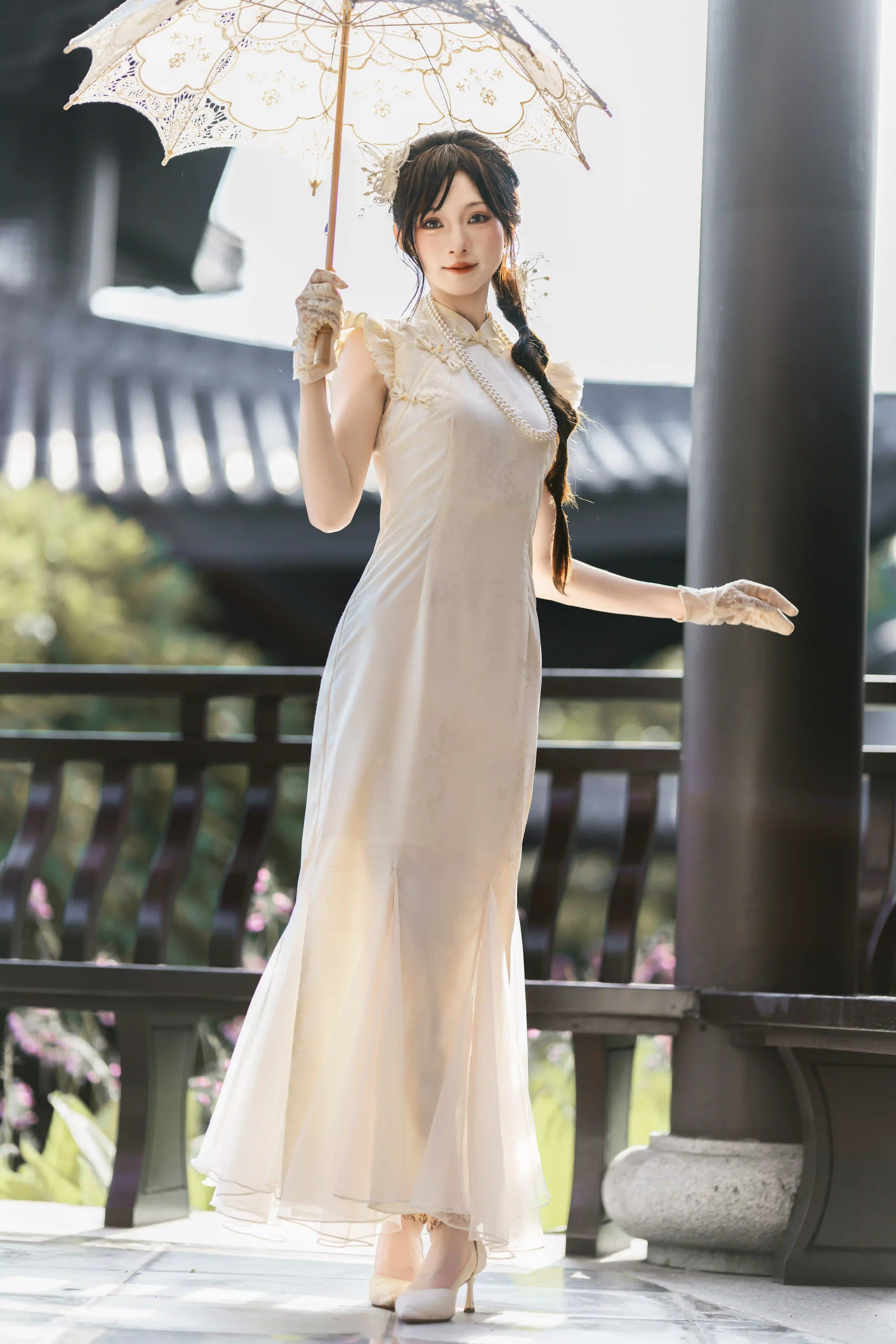 图片[2]-二次元COS分享旗袍之美-持伞少女，在古韵中定格-二次元COS分享次元吧