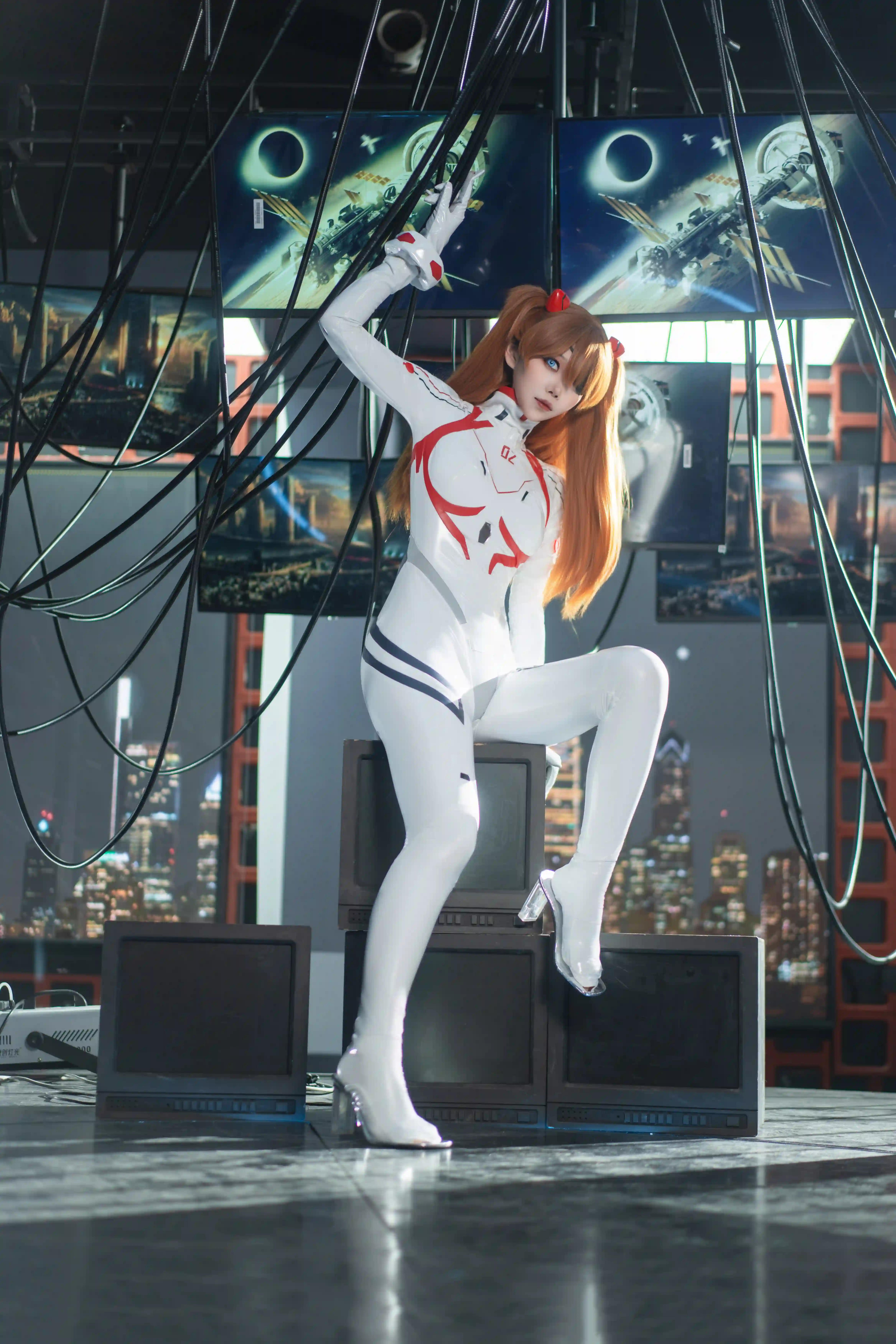 图片[12]-二次元COS分享[COSplay]新世纪福音战士 明日香，在科技感场景中尽显飒爽-二次元COS分享次元吧