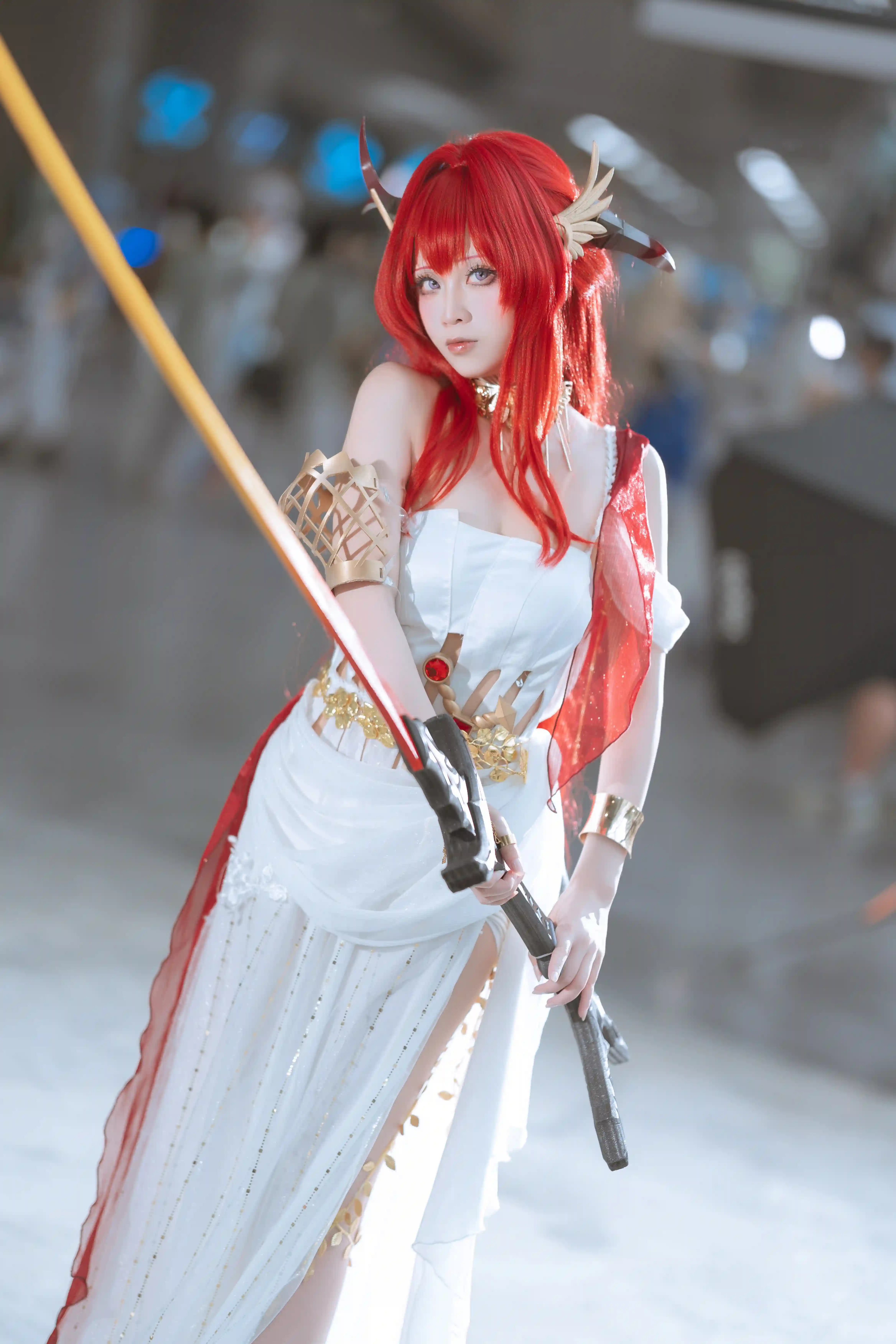 图片[6]-二次元COS分享[COSplay]明日方 舟史尔特尔-白裙红妆，尽显英气-二次元COS分享次元吧