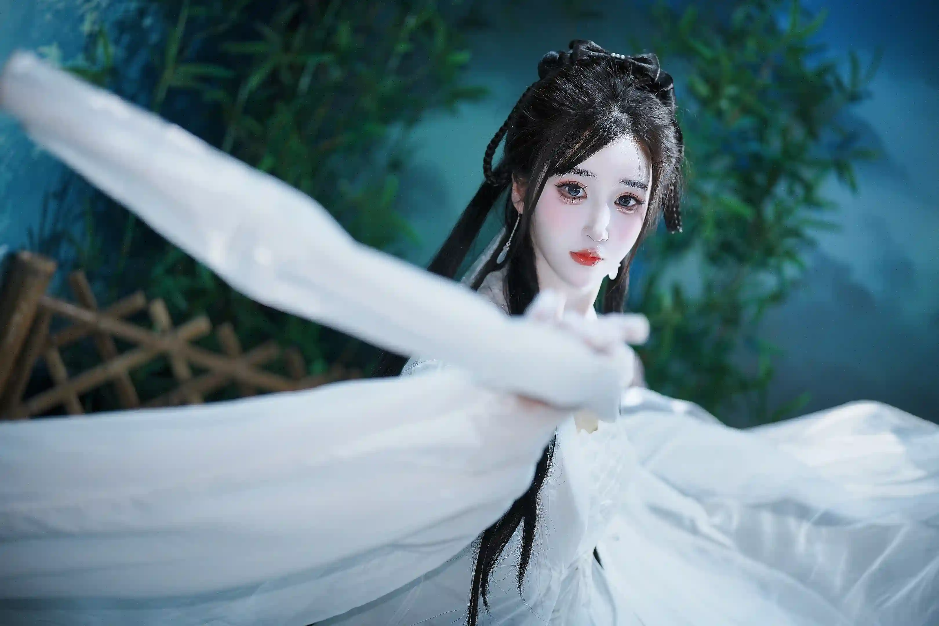 图片[3]-二次元COS分享[COSplay]白衣小龙女，执笛于山水间-二次元COS分享次元吧