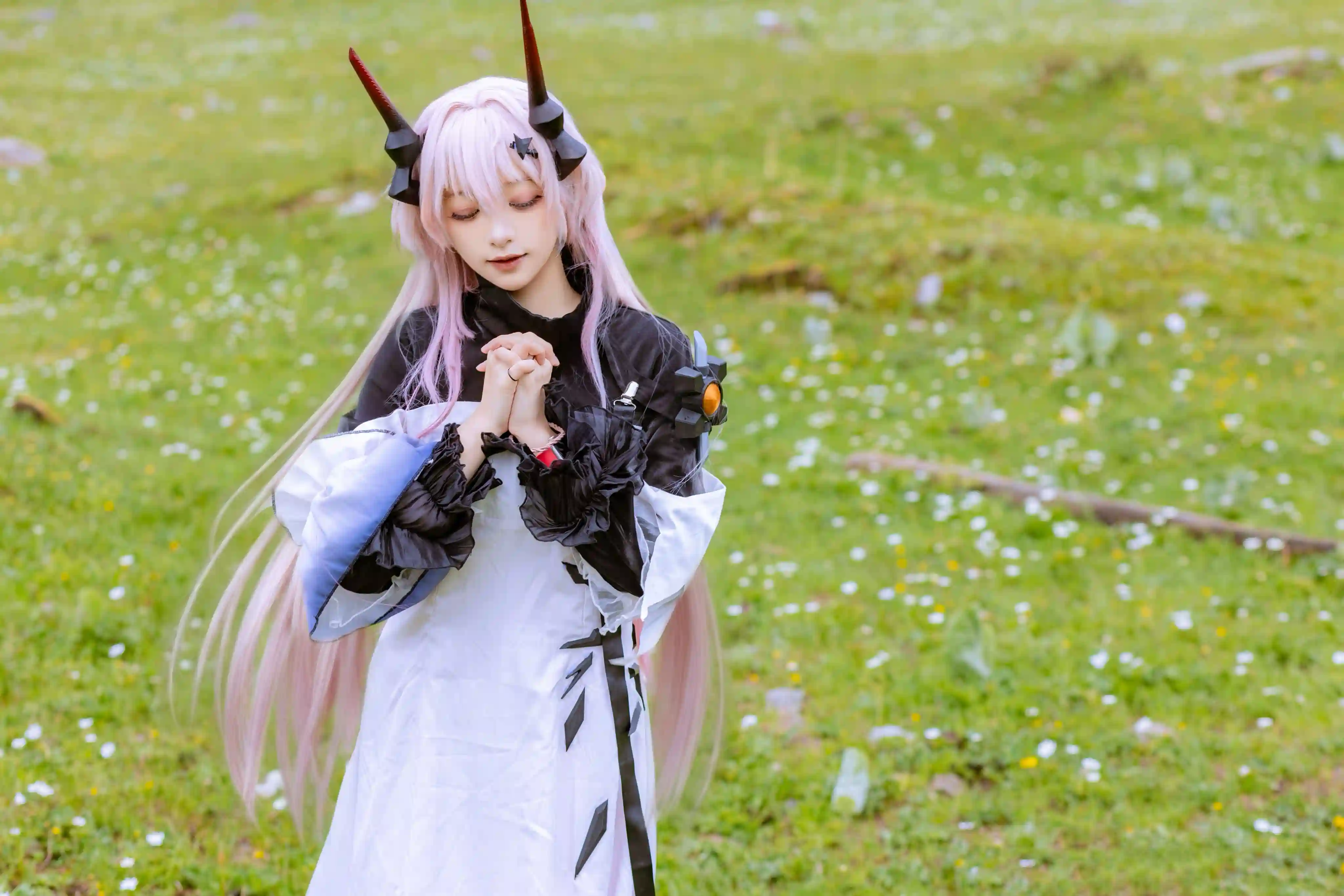 [COSplay]我相信，你会重新爱上这个世界，再一次选择希望与未来。-二次元COS分享次元吧