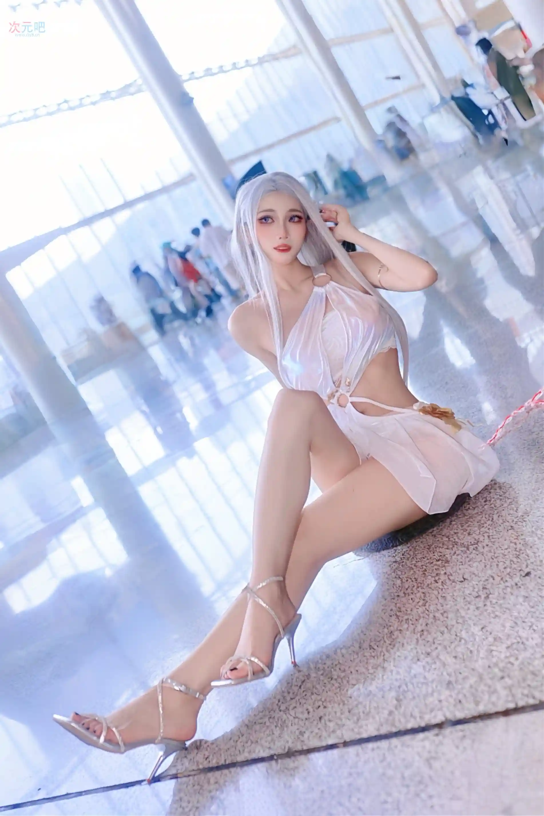 图片[2]-二次元COS分享[COSplay]永劫无间 季莹莹 银发白纱，尽显灵动魅惑-二次元COS分享次元吧