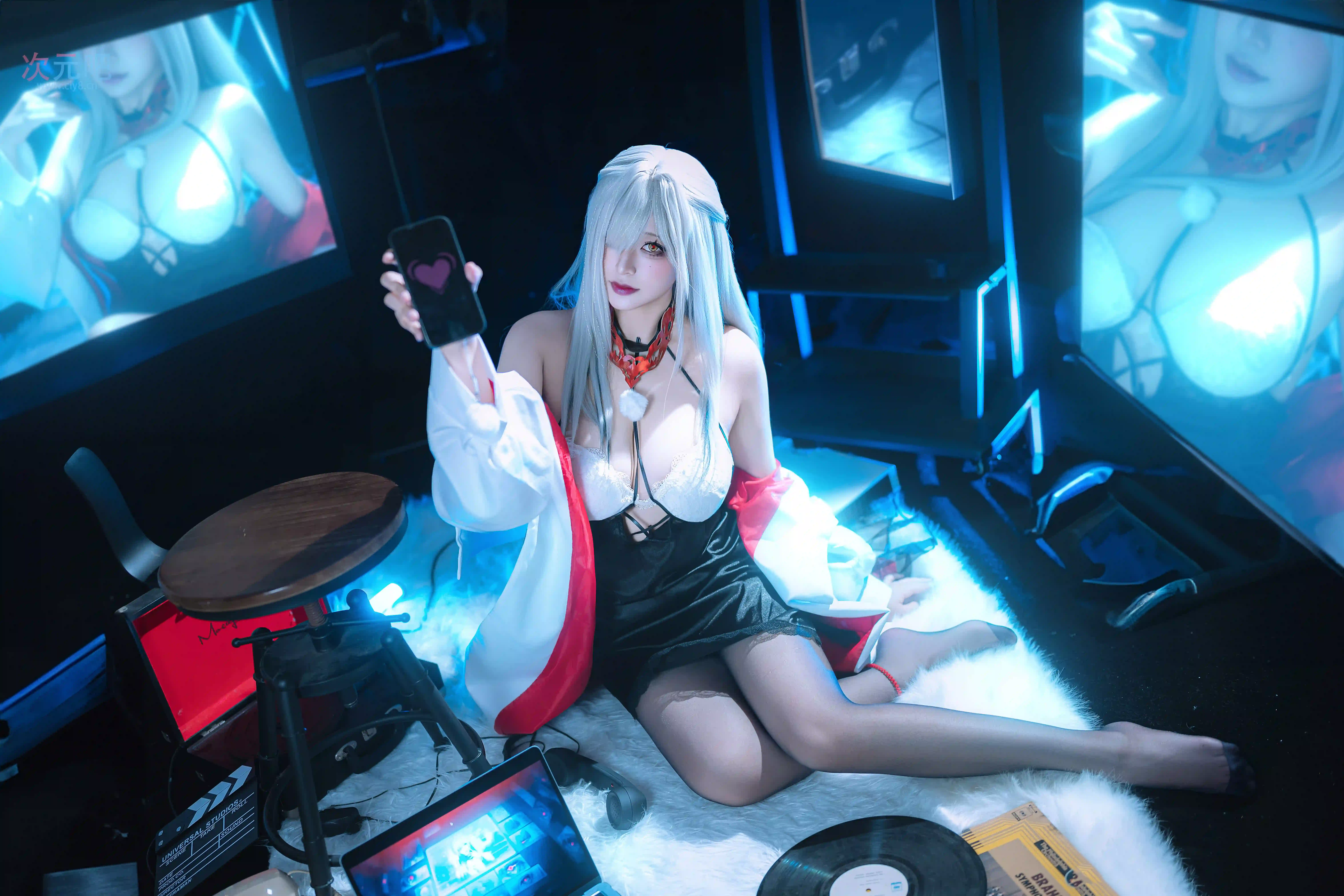 图片[2]-二次元COS分享[COSplay]欢迎收听…凌晨三点的问候。-二次元COS分享次元吧