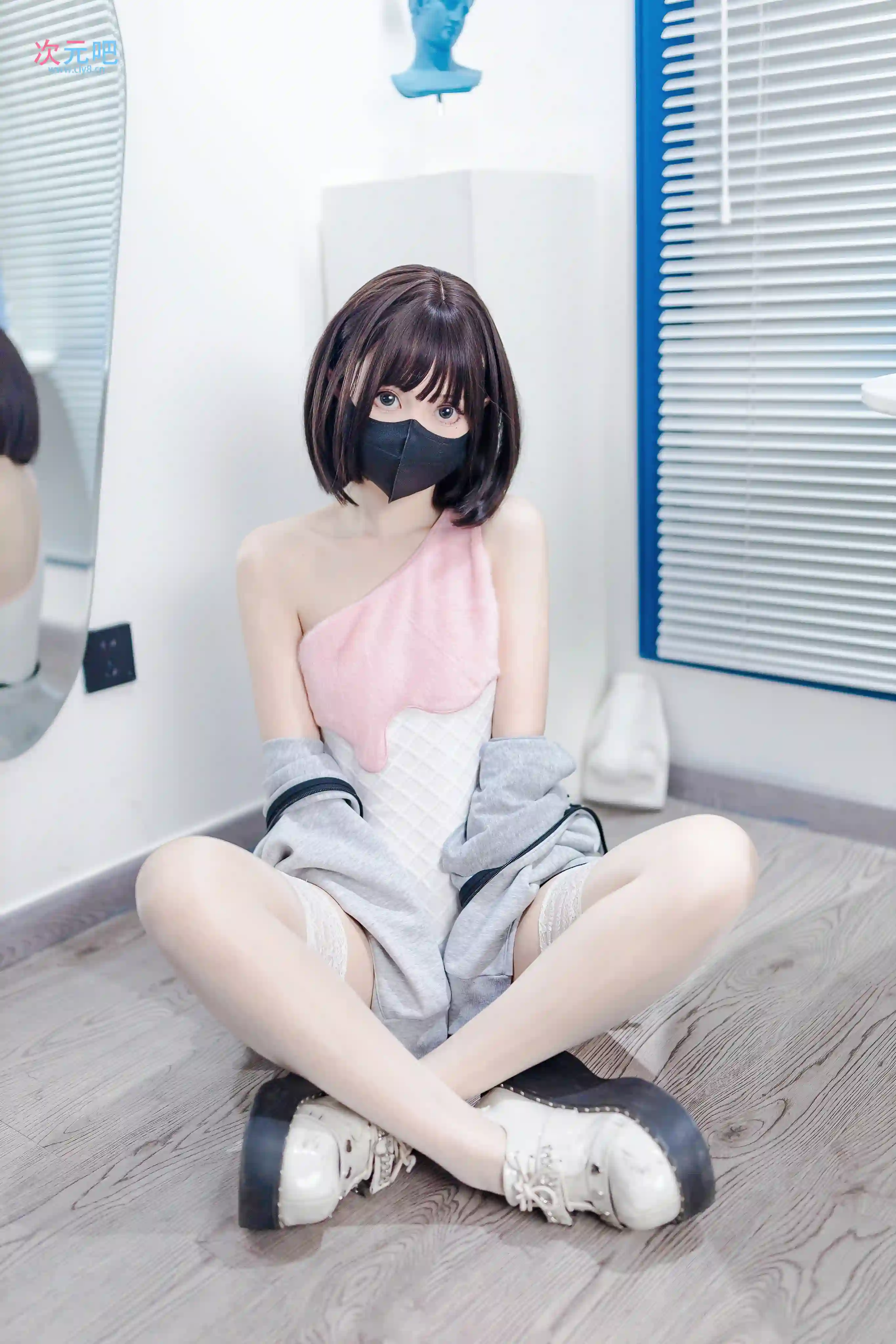 图片[2]-二次元COS分享洛桑w伊梓 – 甜筒-二次元COS分享次元吧