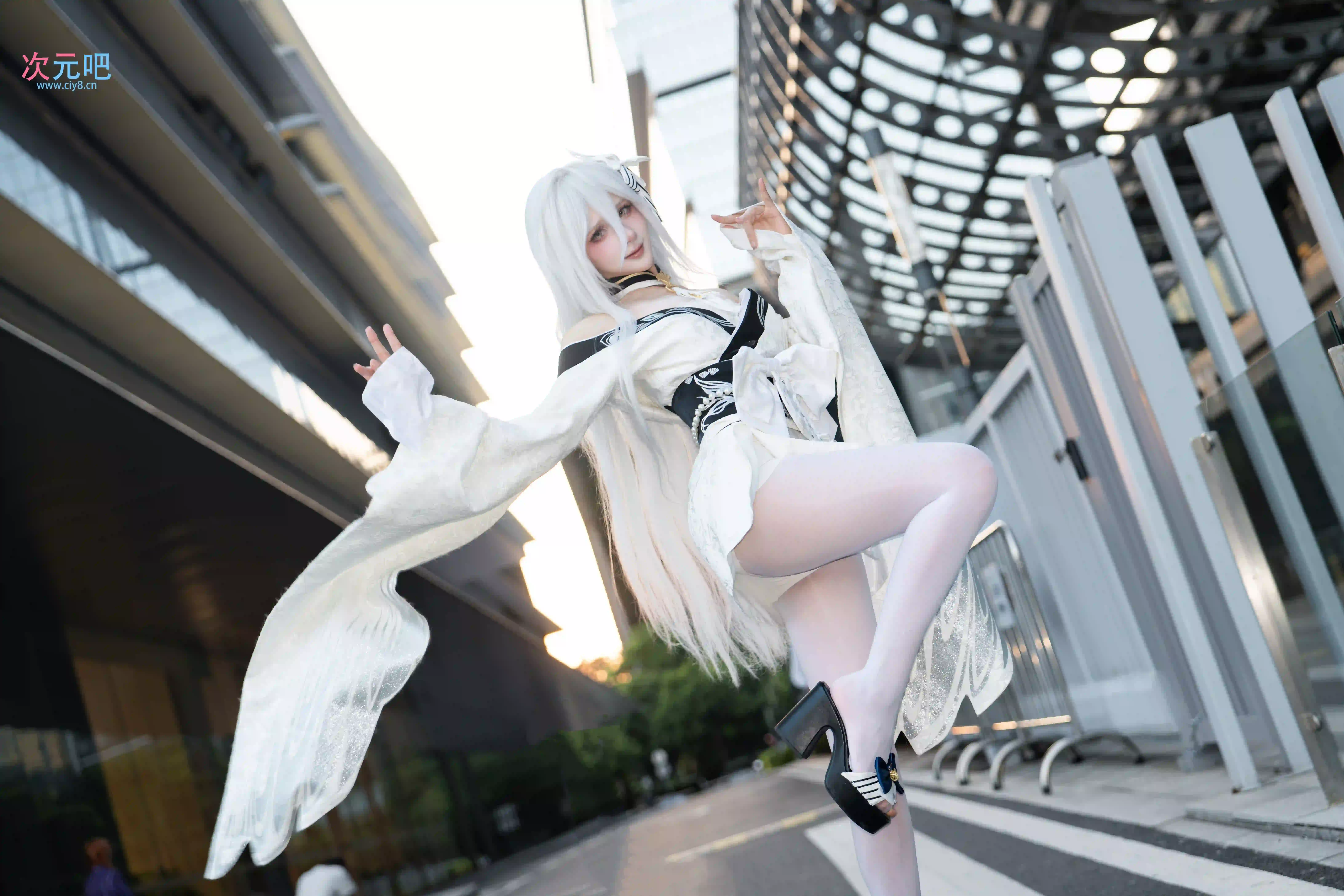 [COSplay]白凤，在此恭候指挥官多时了哦～-二次元COS分享次元吧