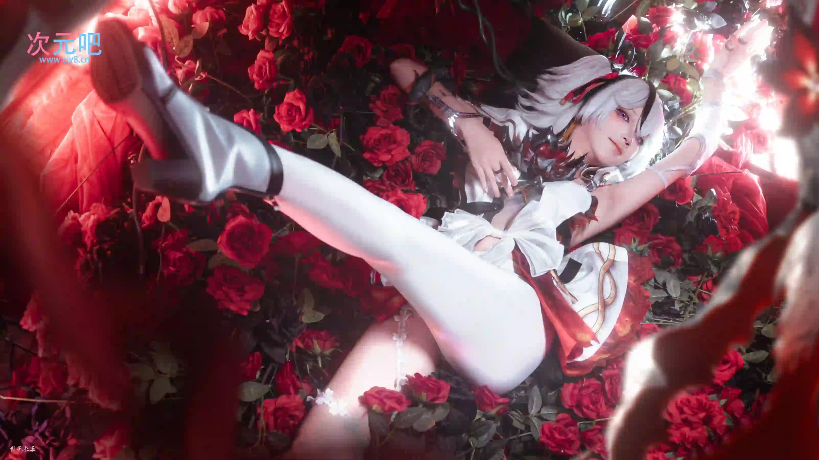 [COSplay]自欺者，化作椿花养料~-二次元COS分享次元吧