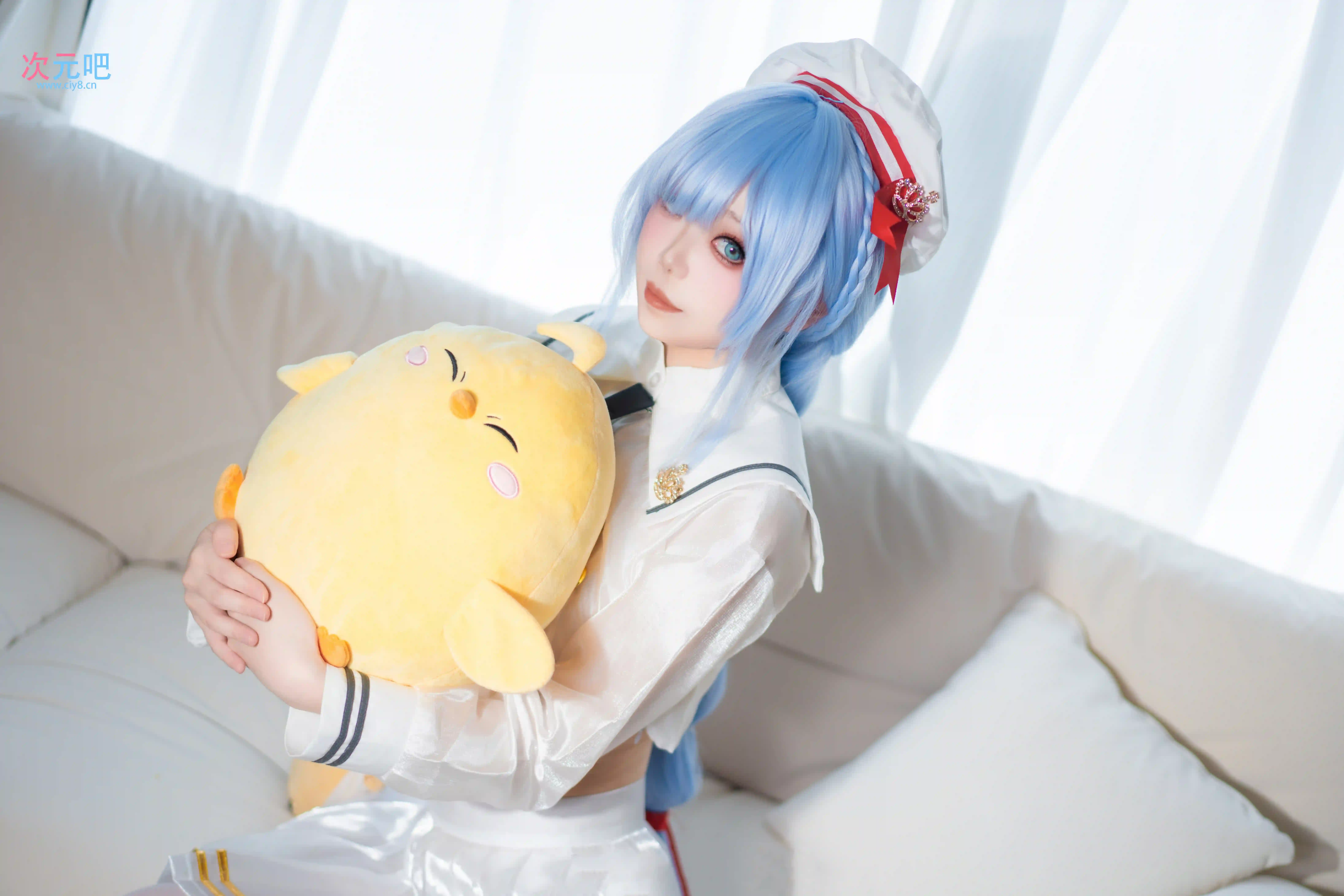 [COSplay]指挥官，不能看那里！…呼…没，没什么！才没有把日记藏在那里…呜…-二次元COS分享次元吧